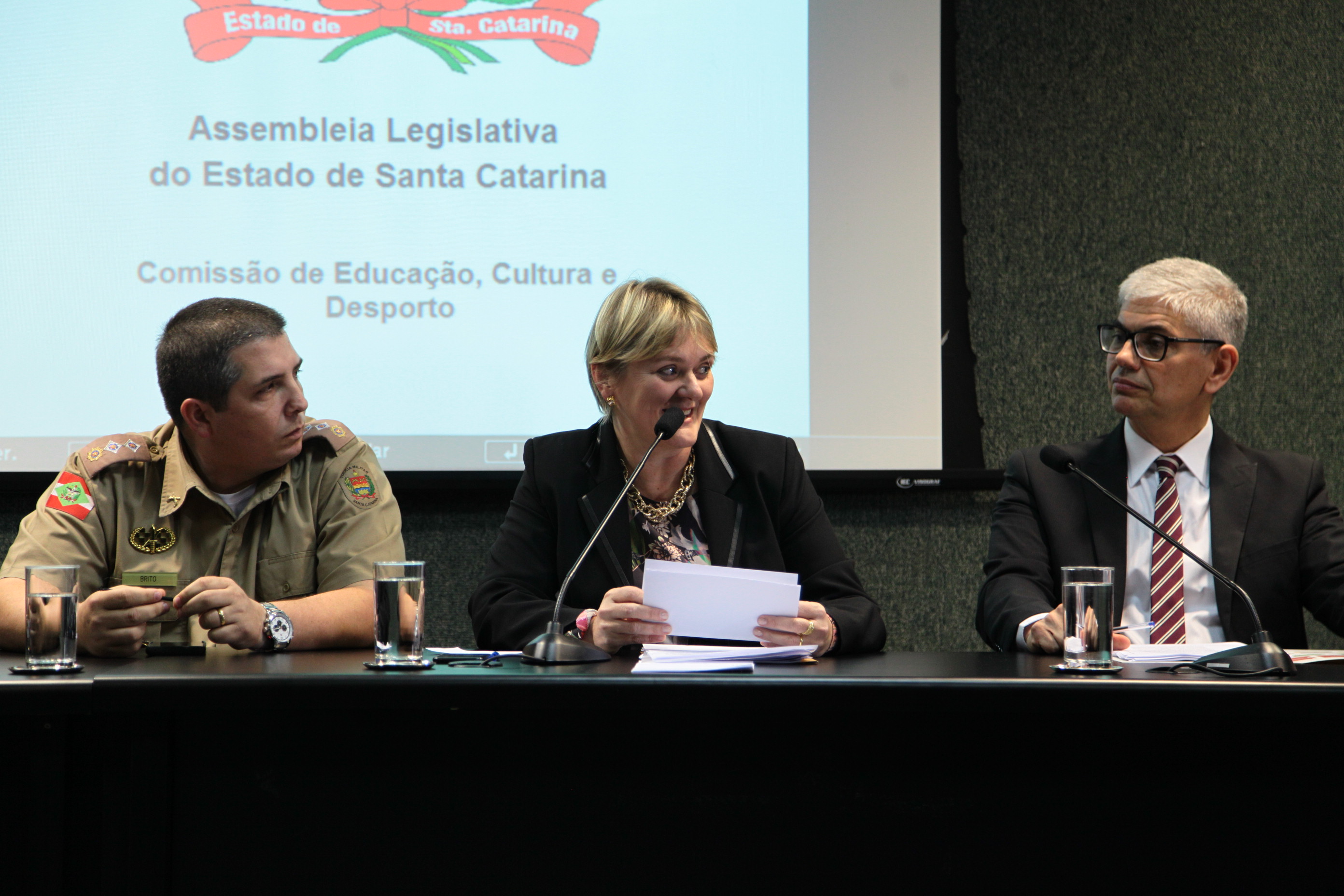 Audiência Pública sobre Unidades de Escolas Militares no Sistema Estadual de Ensino