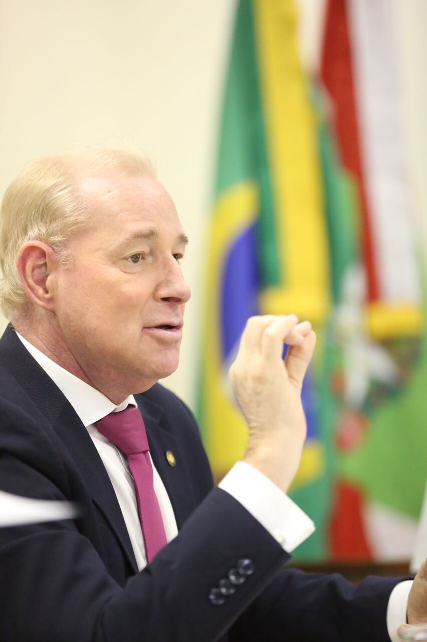 NOTA: Falece o presidente da Alesc, deputado Aldo Schneider