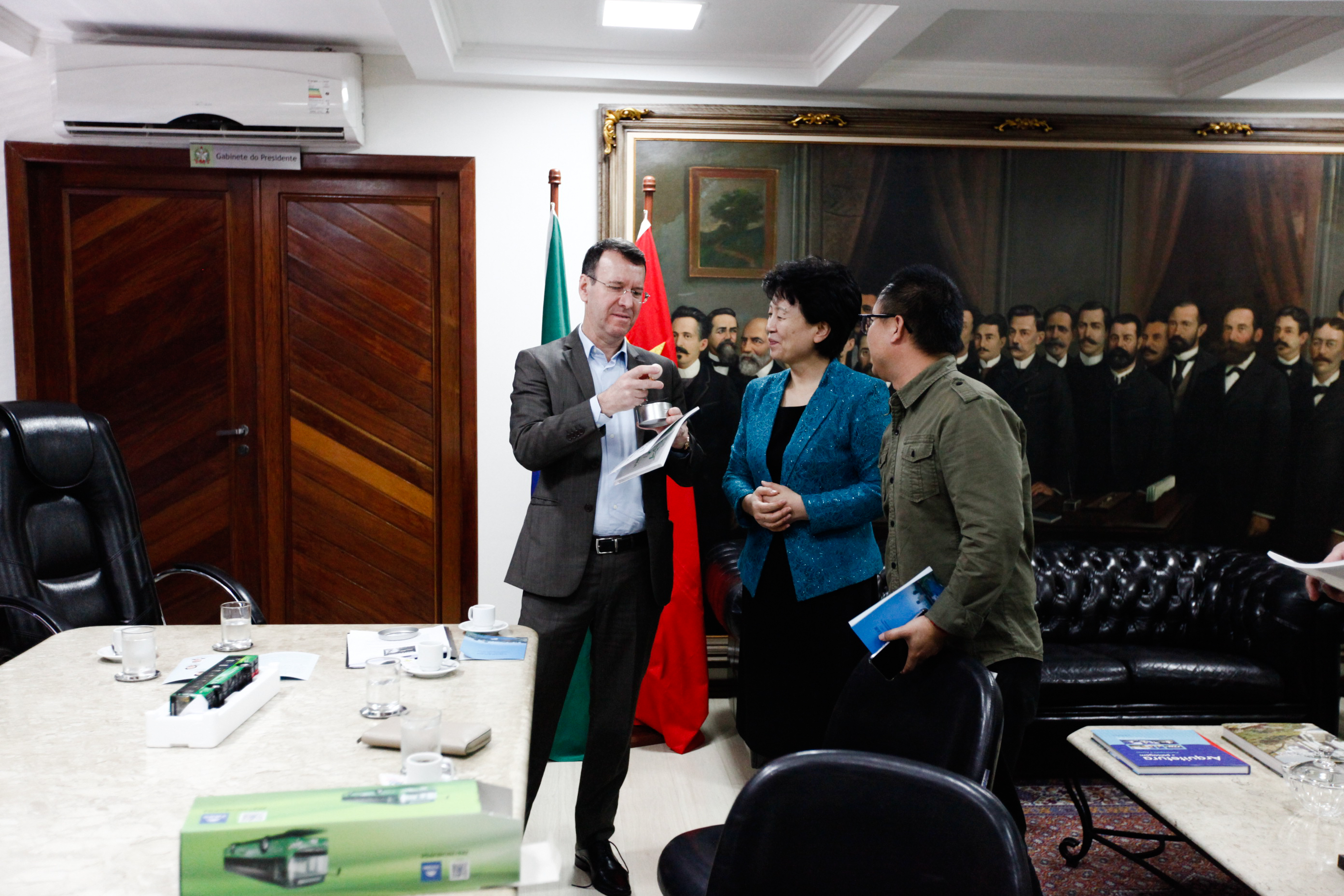 Delegação chinesa da província de Henan visita a ALESC