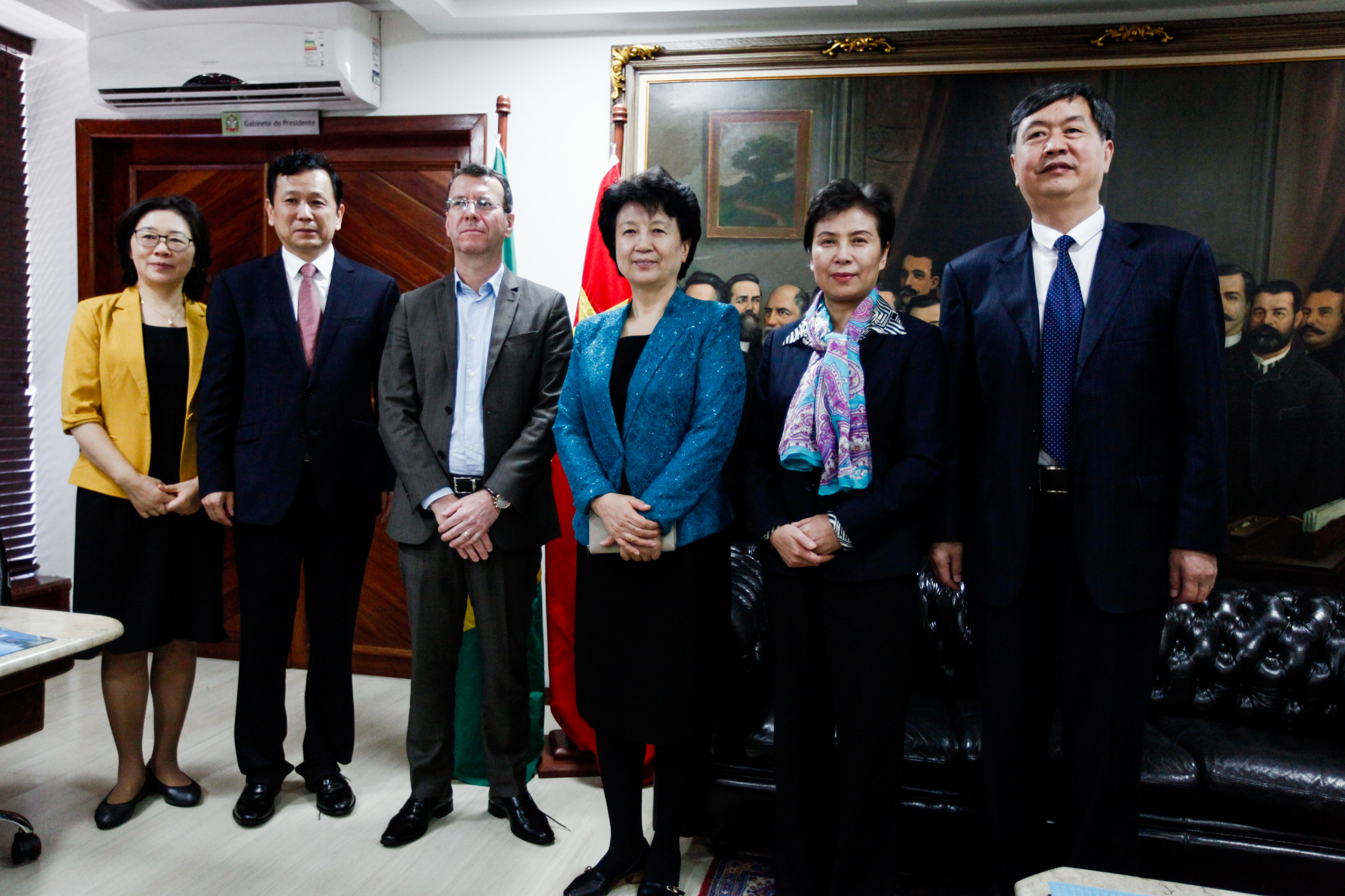 Delegação chinesa da província de Henan visita a ALESC