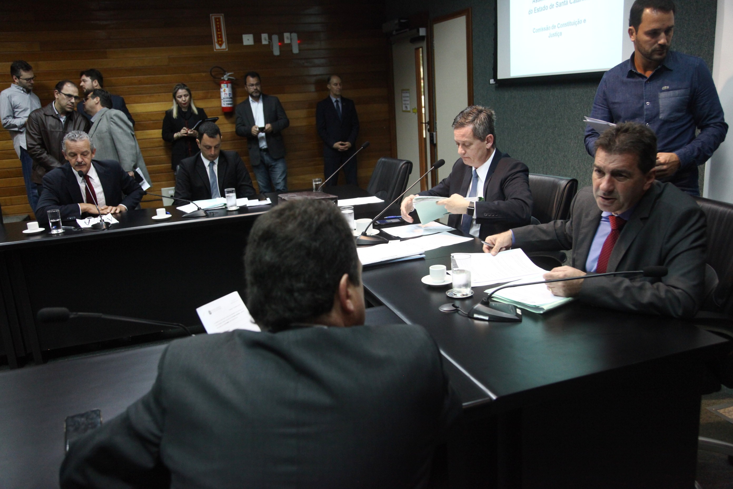 Comissão de Constituição e Justiça