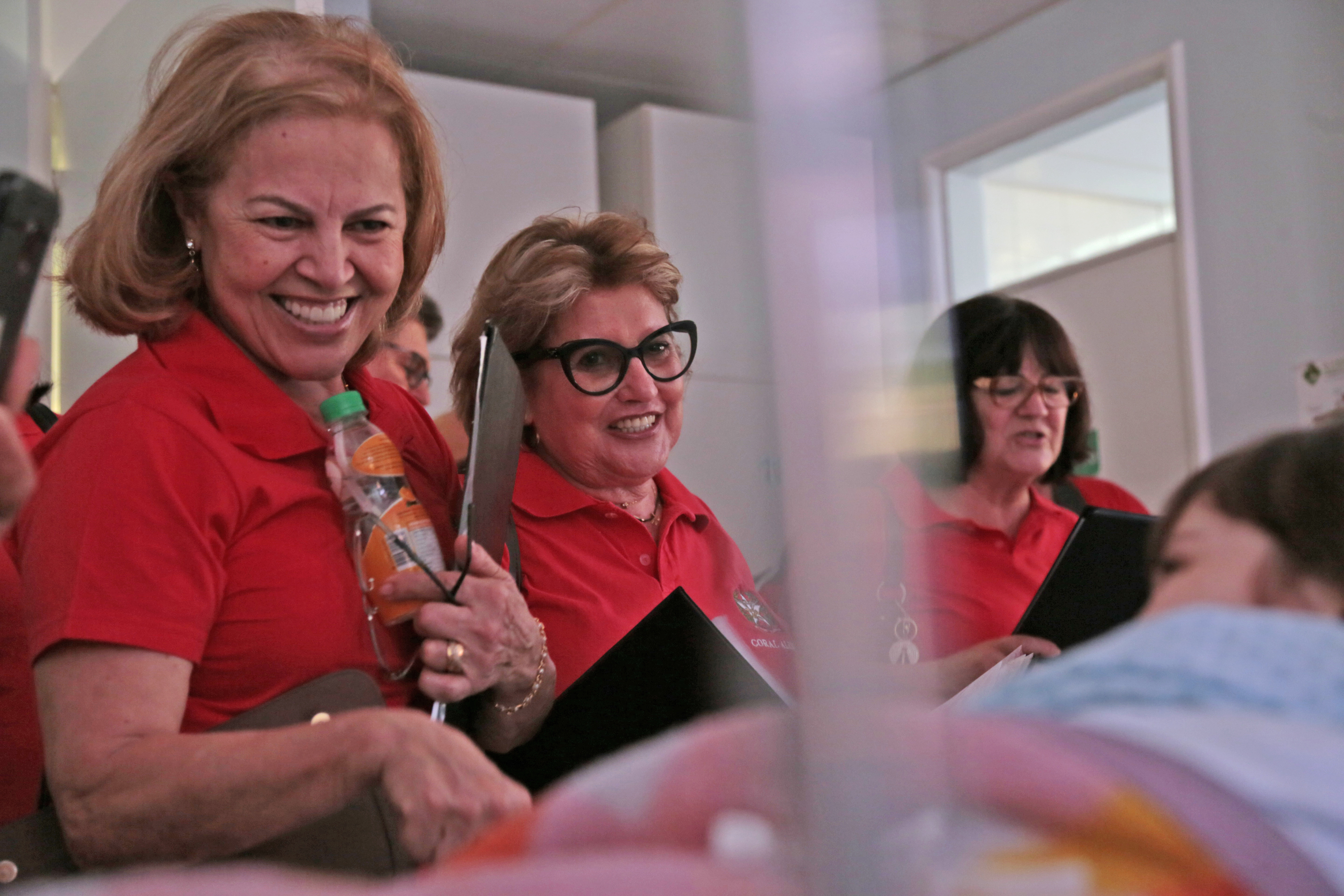 Coral da Alesc Canta para Crianças no Hospital Infantil.