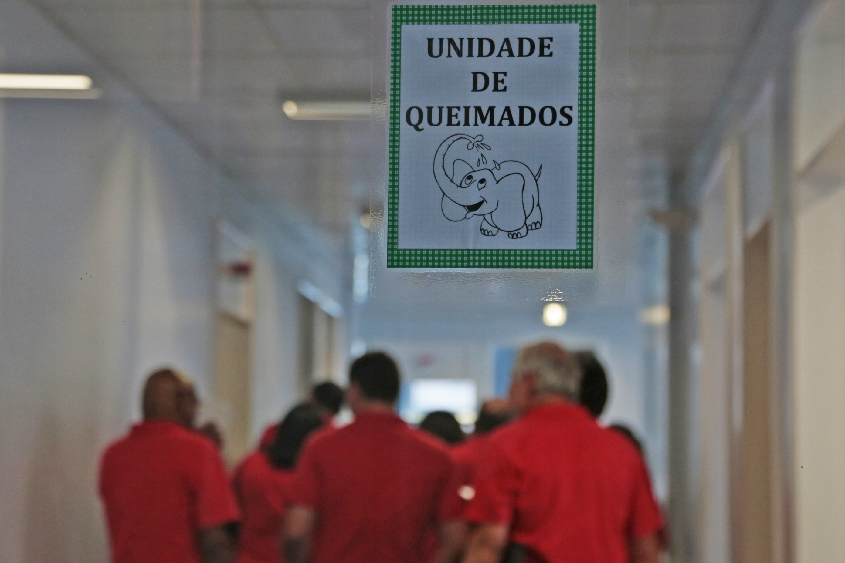 Coral da Alesc Canta para Crianças no Hospital Infantil.