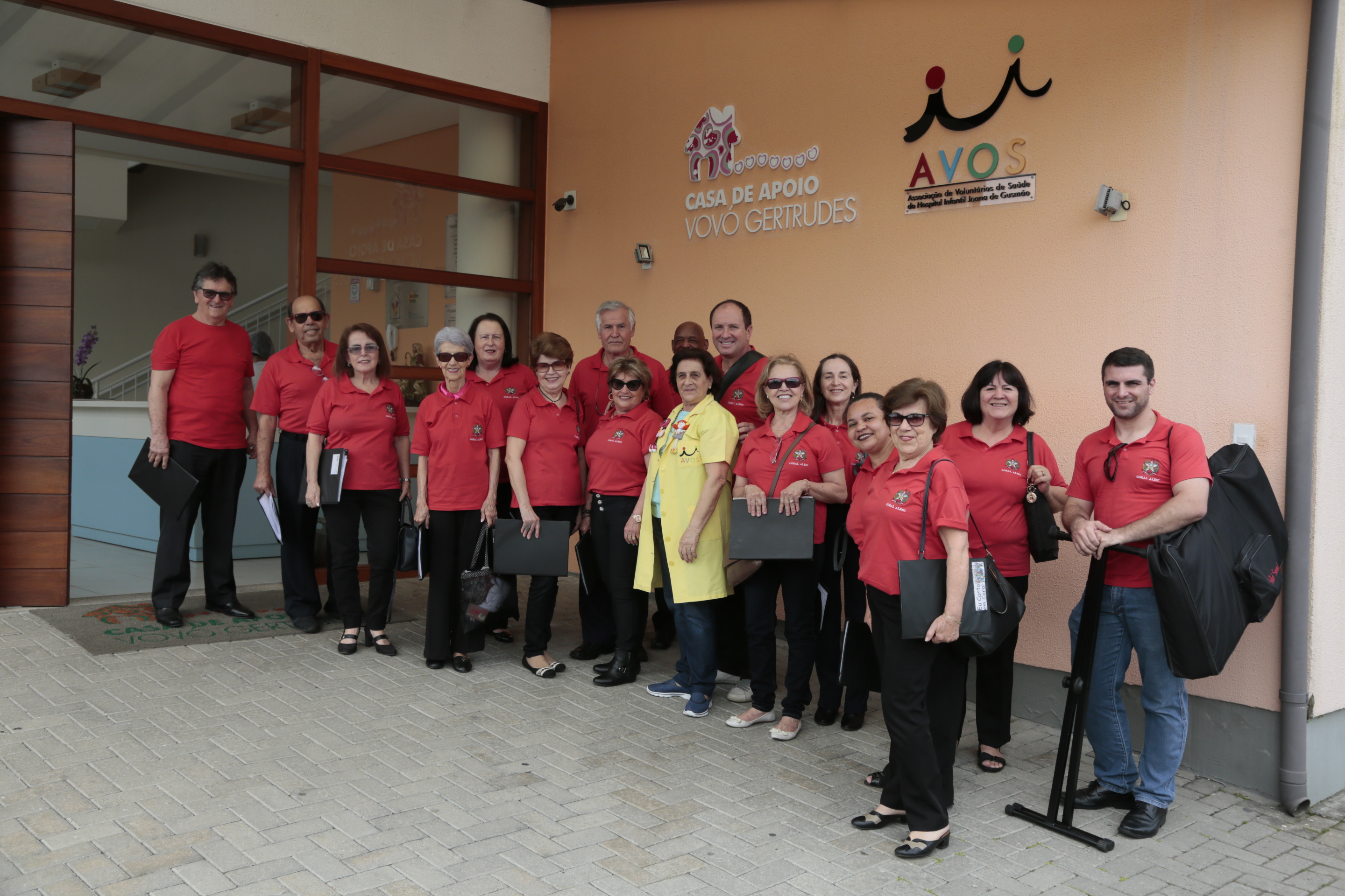 Coral da Alesc Canta para Crianças no Hospital Infantil.