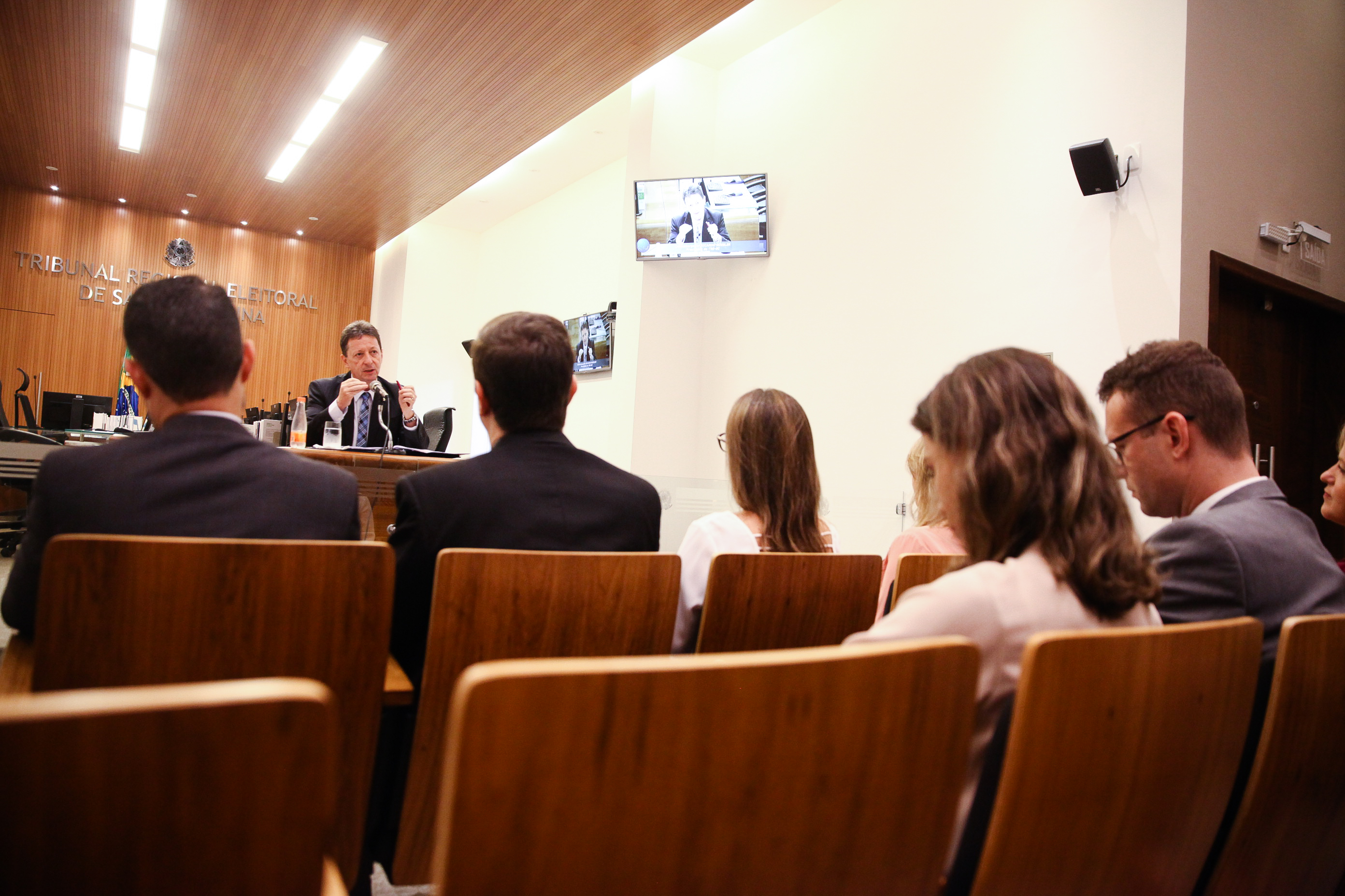 Coletiva TRE