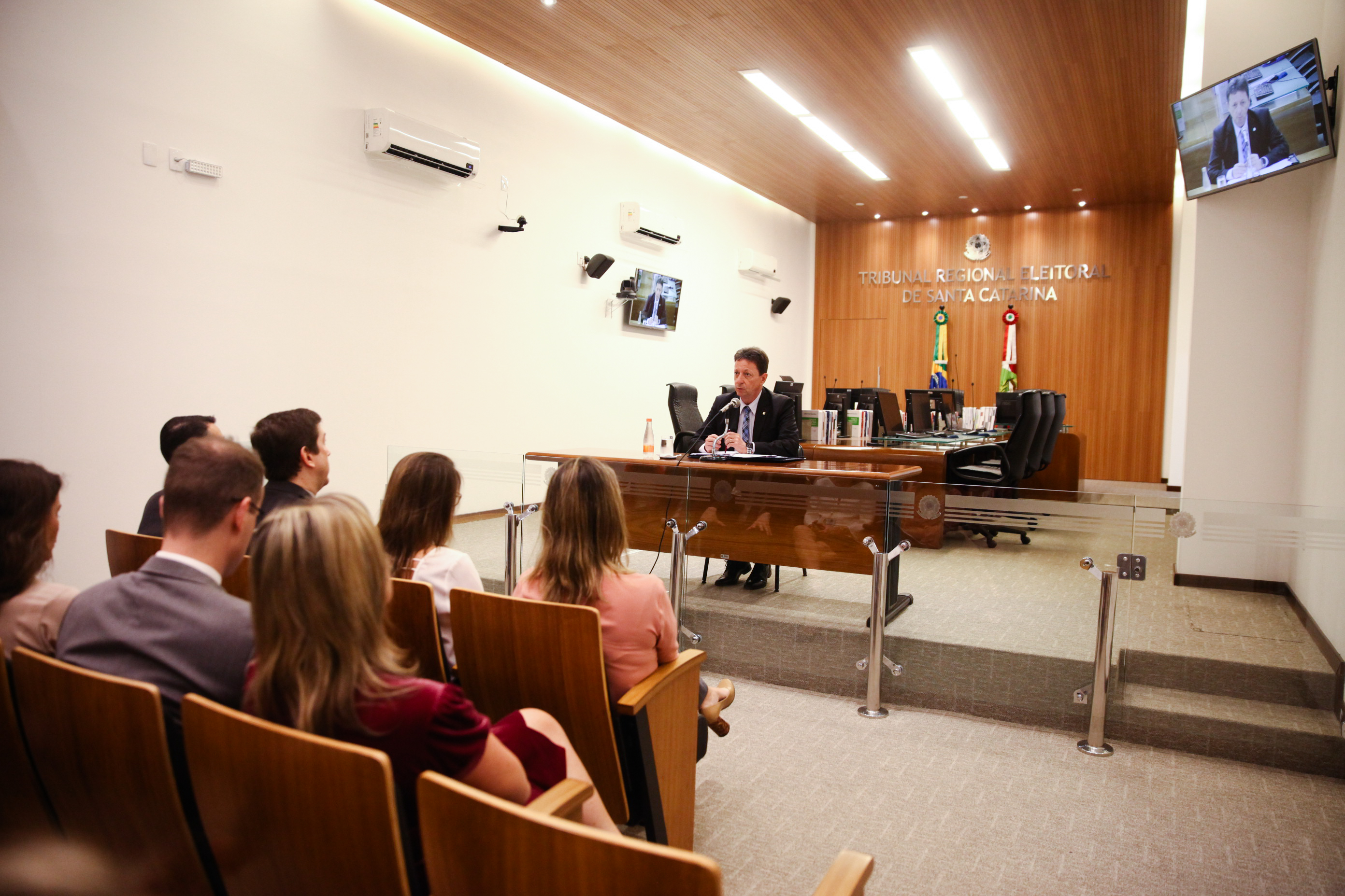 Coletiva TRE