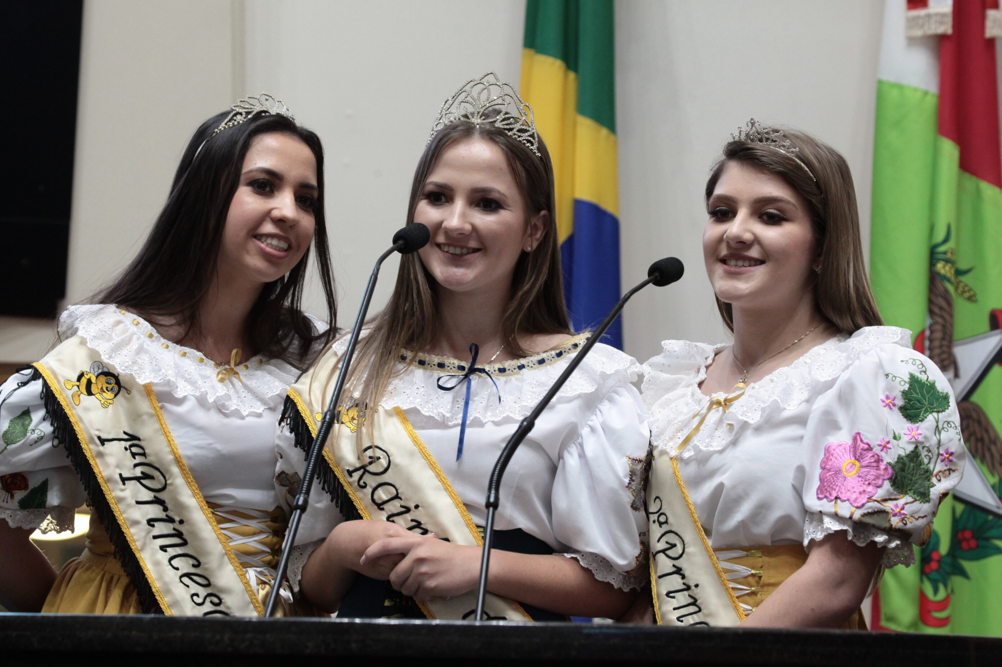 Santa Terezinha comemora 27 anos com a Festa Regional do Mel