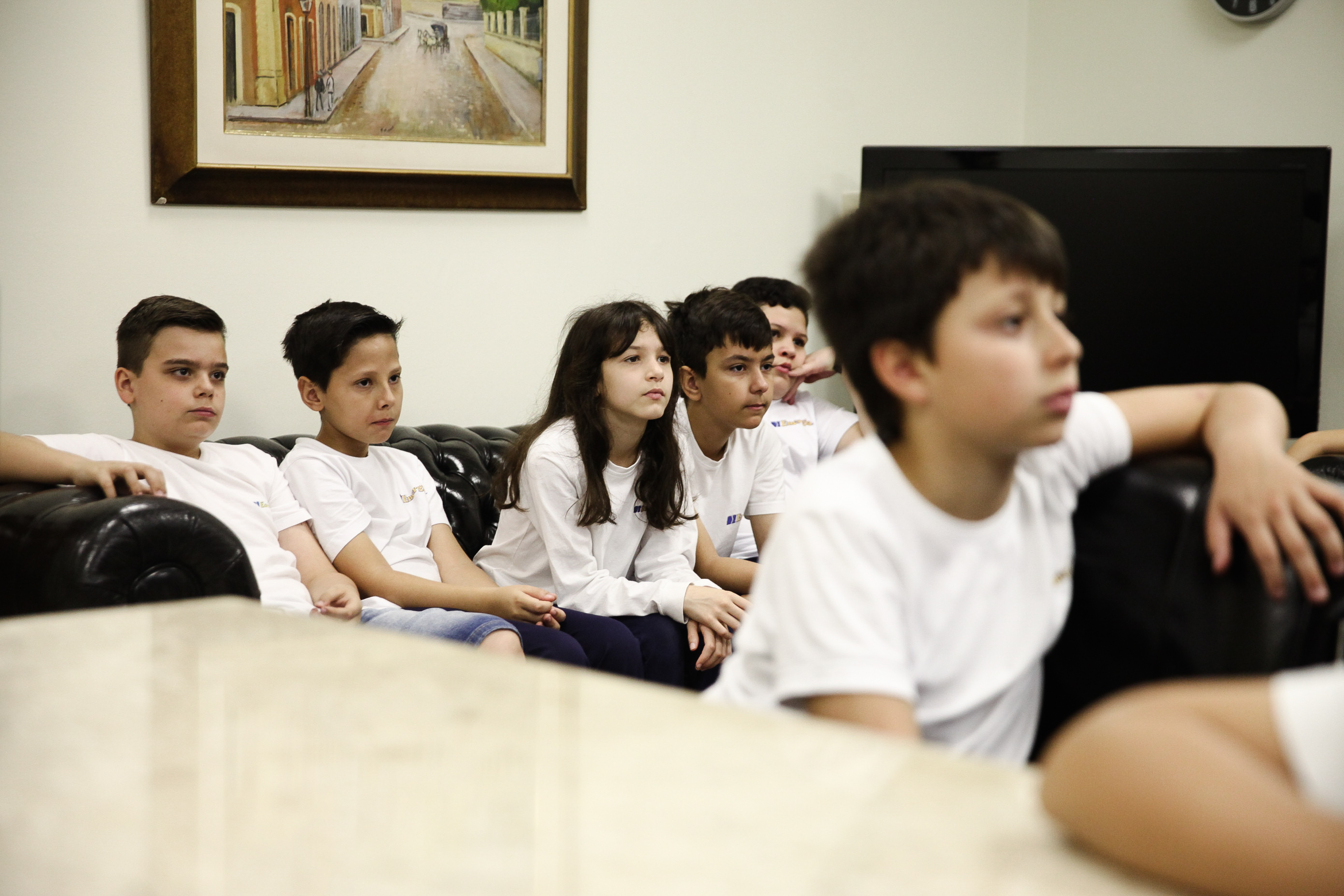 Crianças do Colégio Energia visitam a ALESC