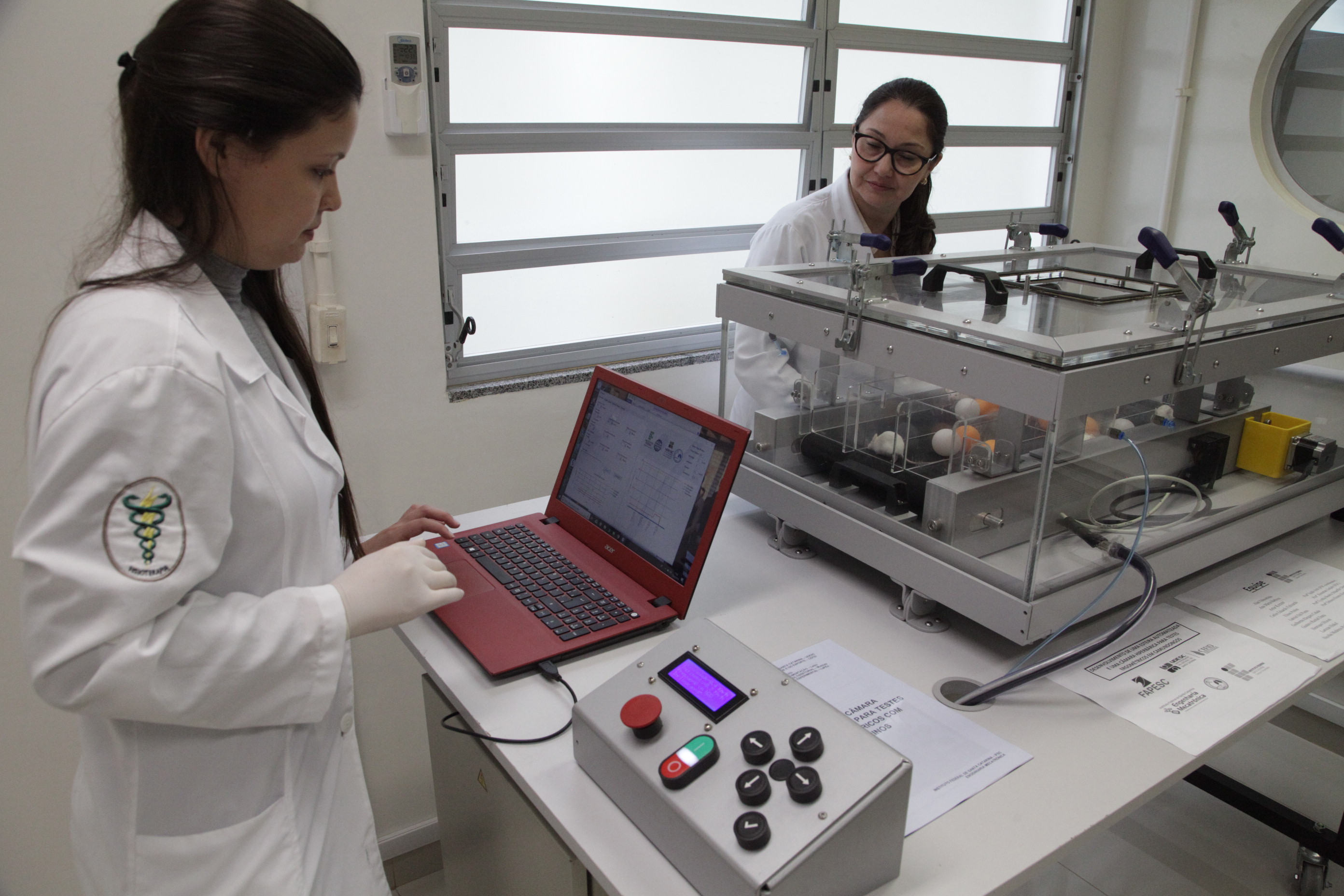 UDESC - Esteira Ergómetrica para Pesquisas com Roedore