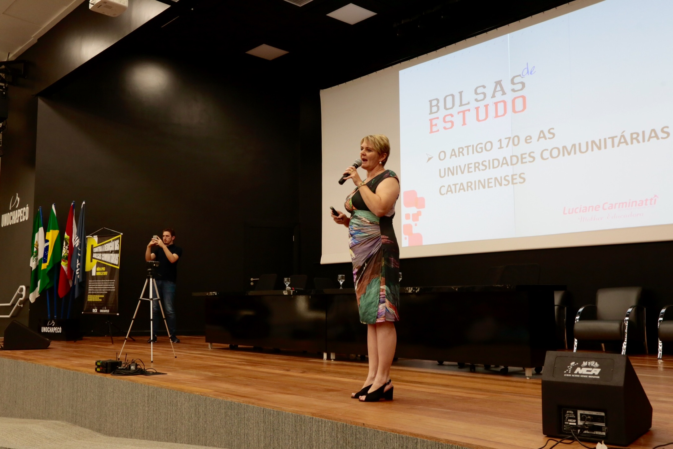 Comissão de Educação da Alesc promove audiência pública sobre a redução das bolsas comunitárias definida pela PEC 0005.3/2017.