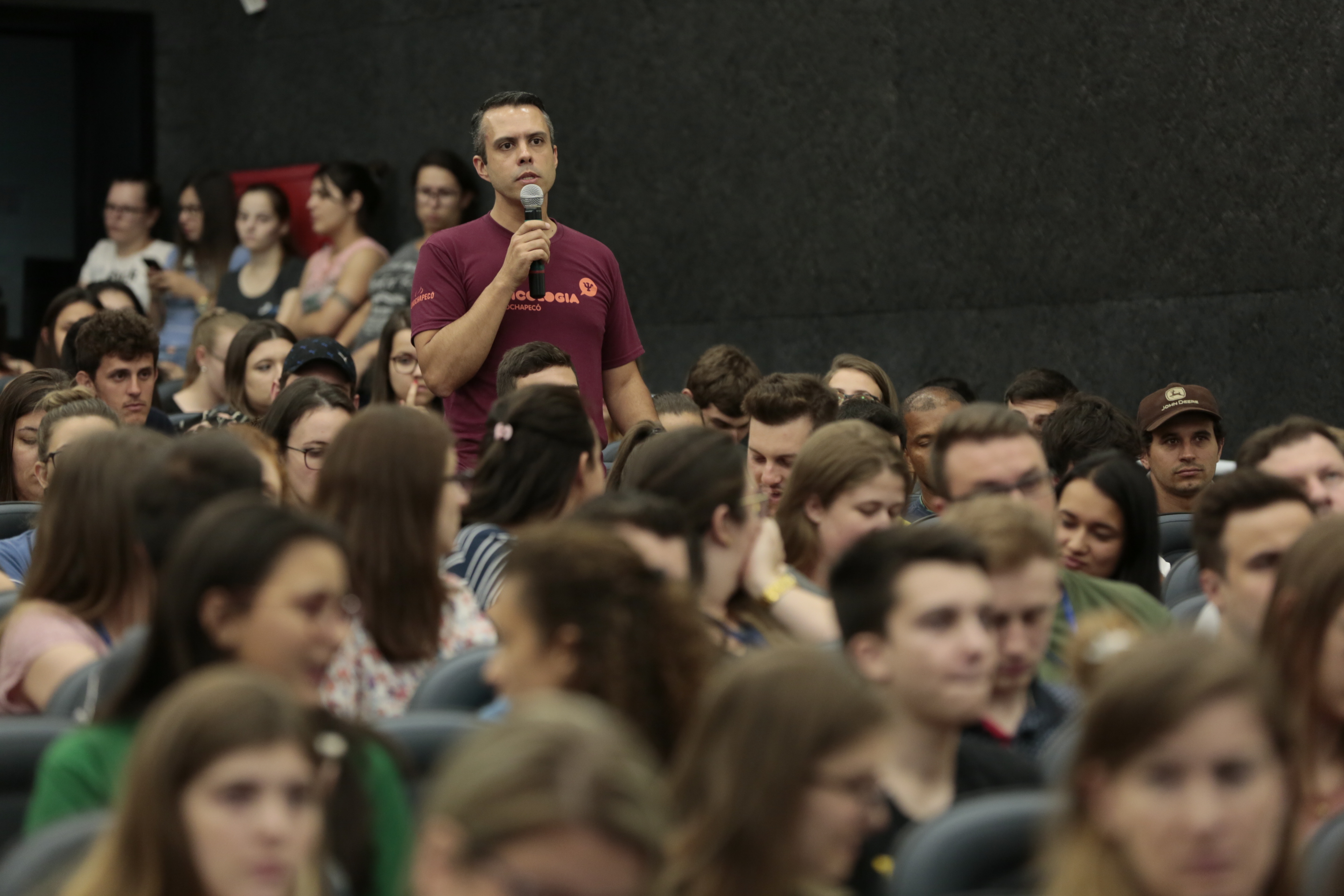 Comissão de Educação da Alesc promove audiência pública sobre a redução das bolsas comunitárias definida pela PEC 0005.3/2017.
