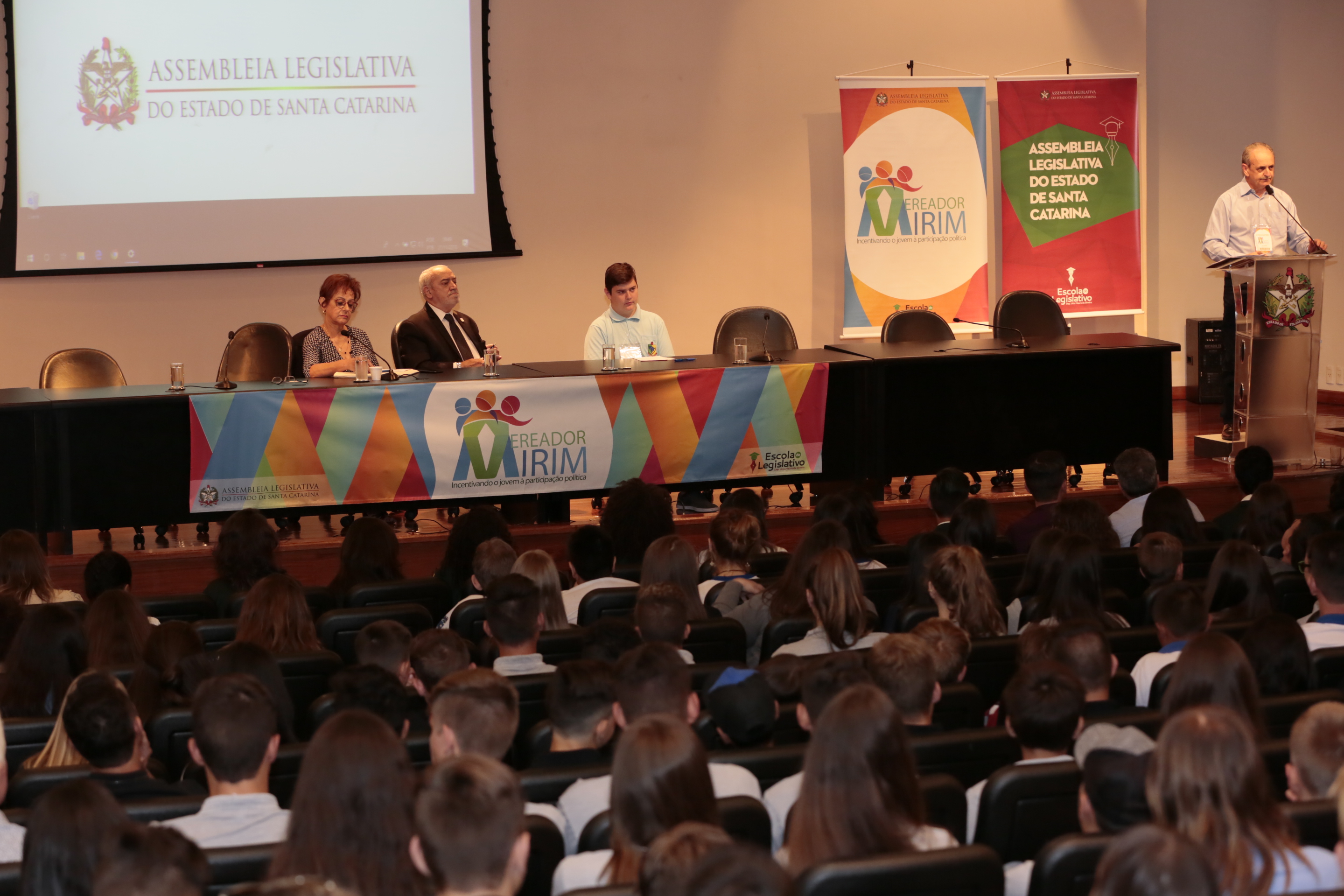 ABERTURA do IX Encontro Estadual de Vereadores Mirins.