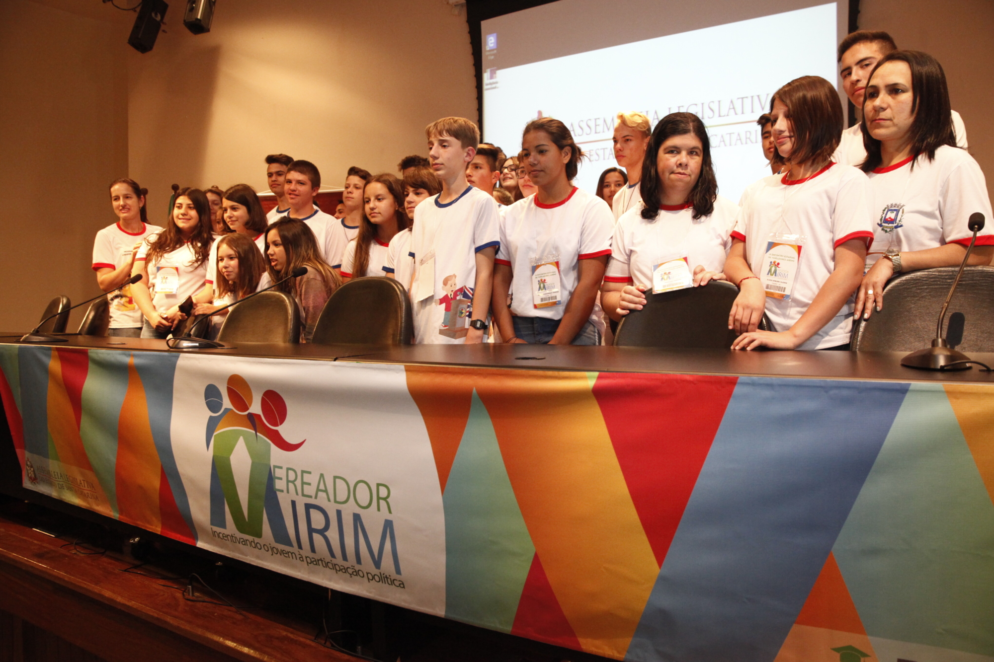 Vereadores Mirins: incentivo ao protagonismo juvenil na política catarinense