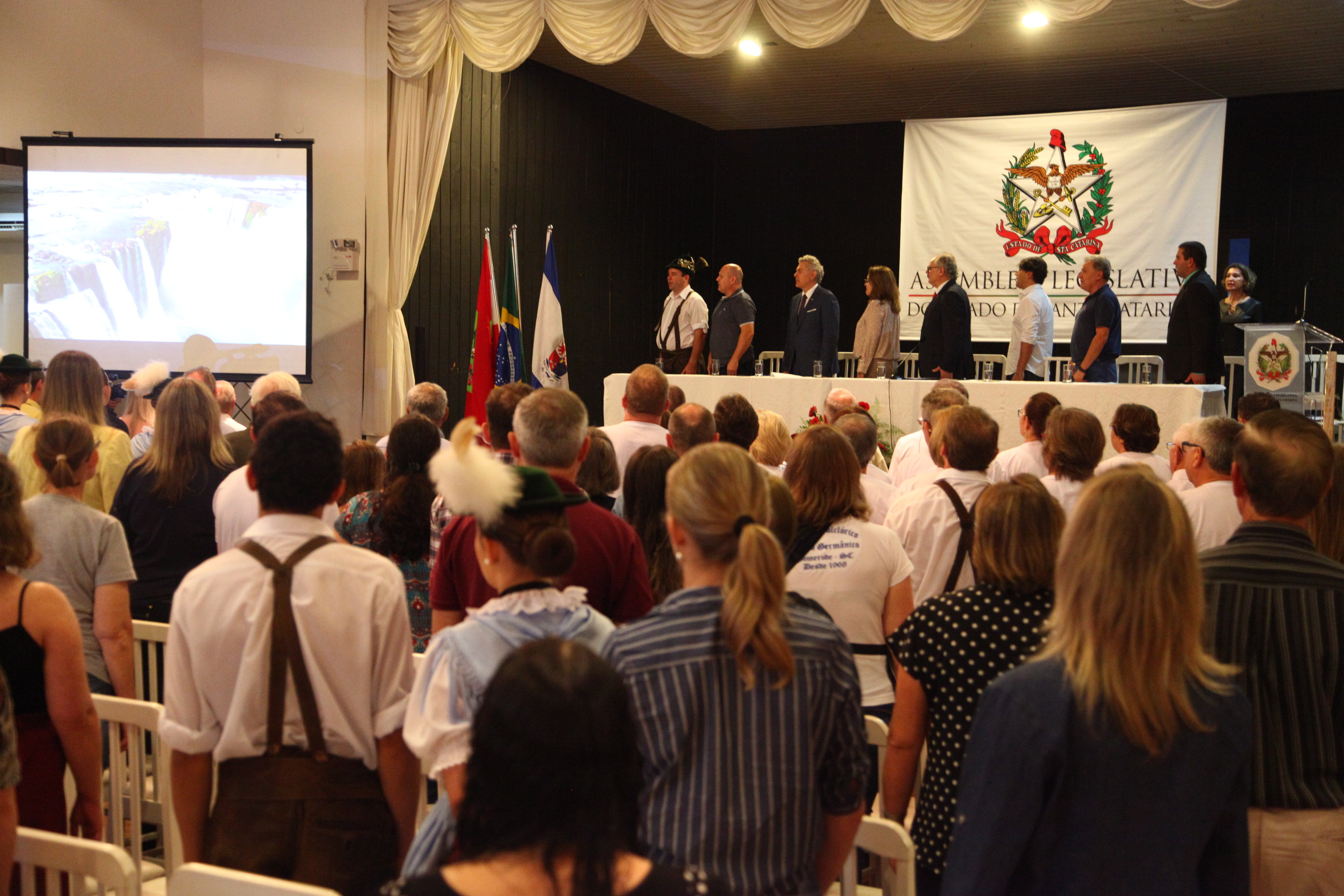 Sessão Solene em Homenagem ao Grupo Folclórico Alpino Germânico
