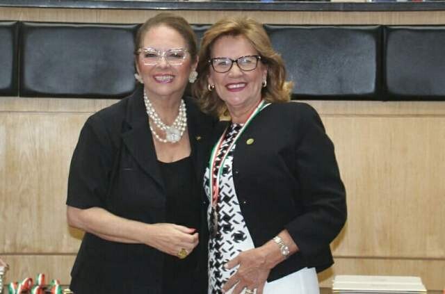 Ex-senadora Selma Westphal recebe honraria concedida pelo Legislativo