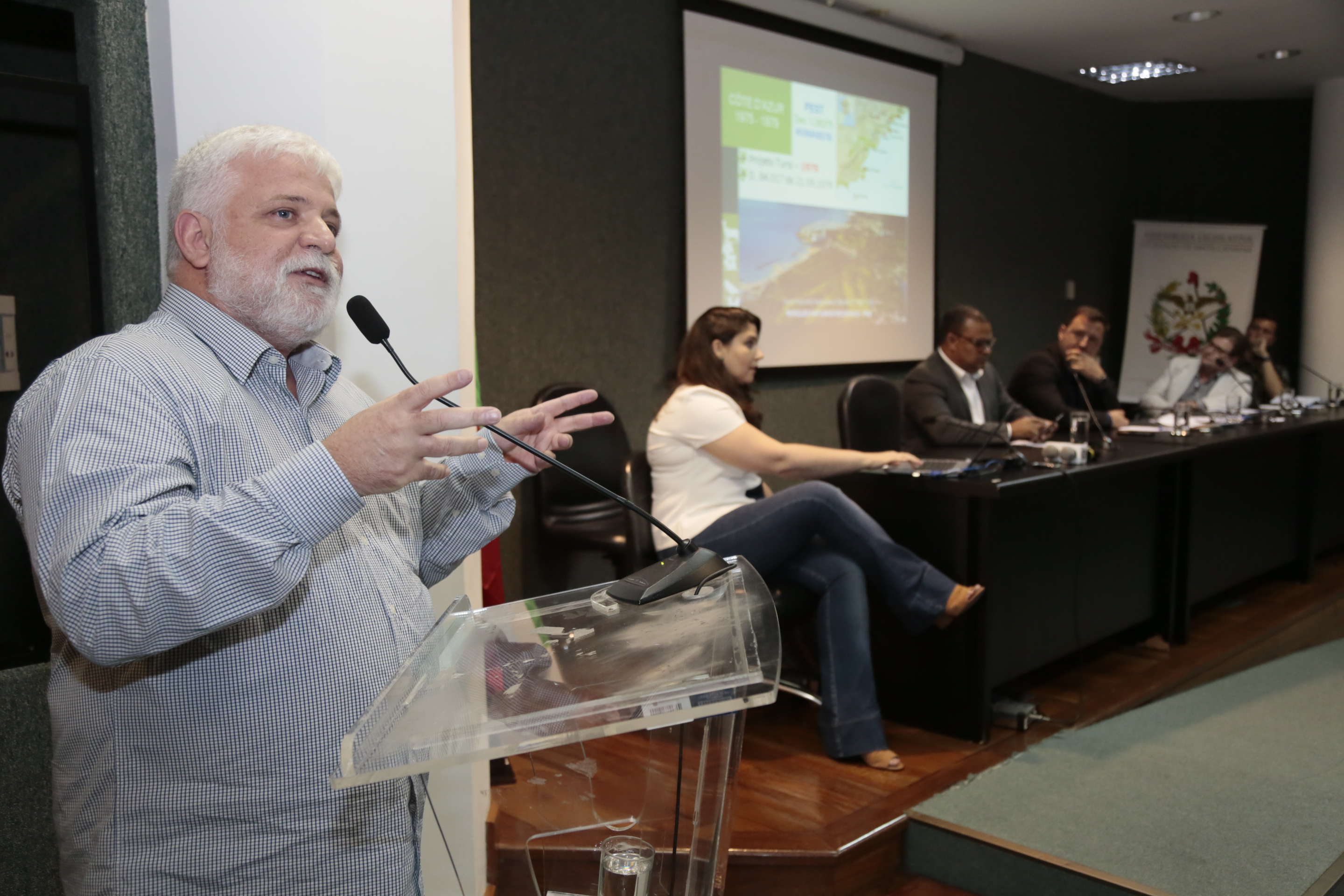 Audiência Pública Discute Áreas de Proteção Ambiental do Entorno Costeiro da Serra do Tabuleiro.