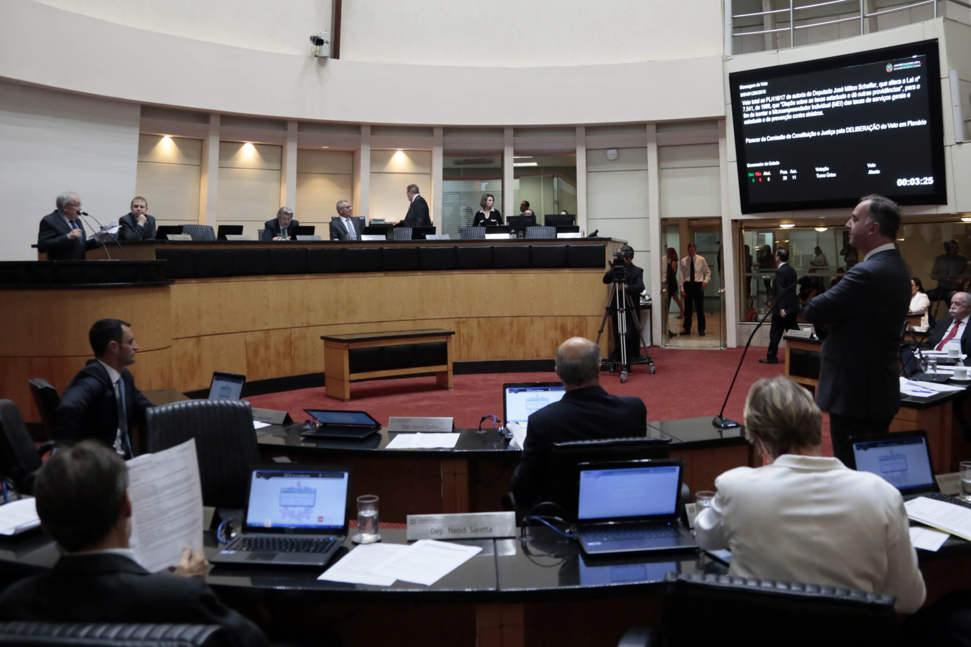 Aprovado PL sobre contratação de professores para as Apaes