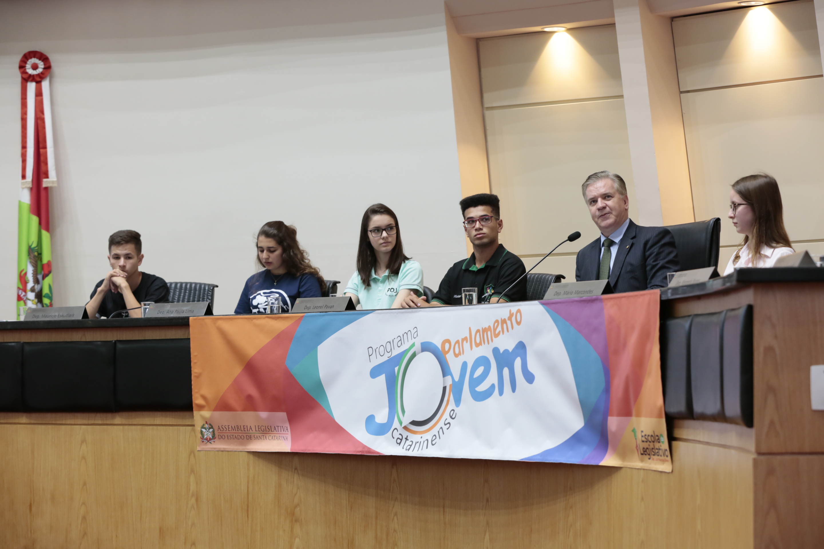 Sessão Ordinária do Parlamento Jovem.