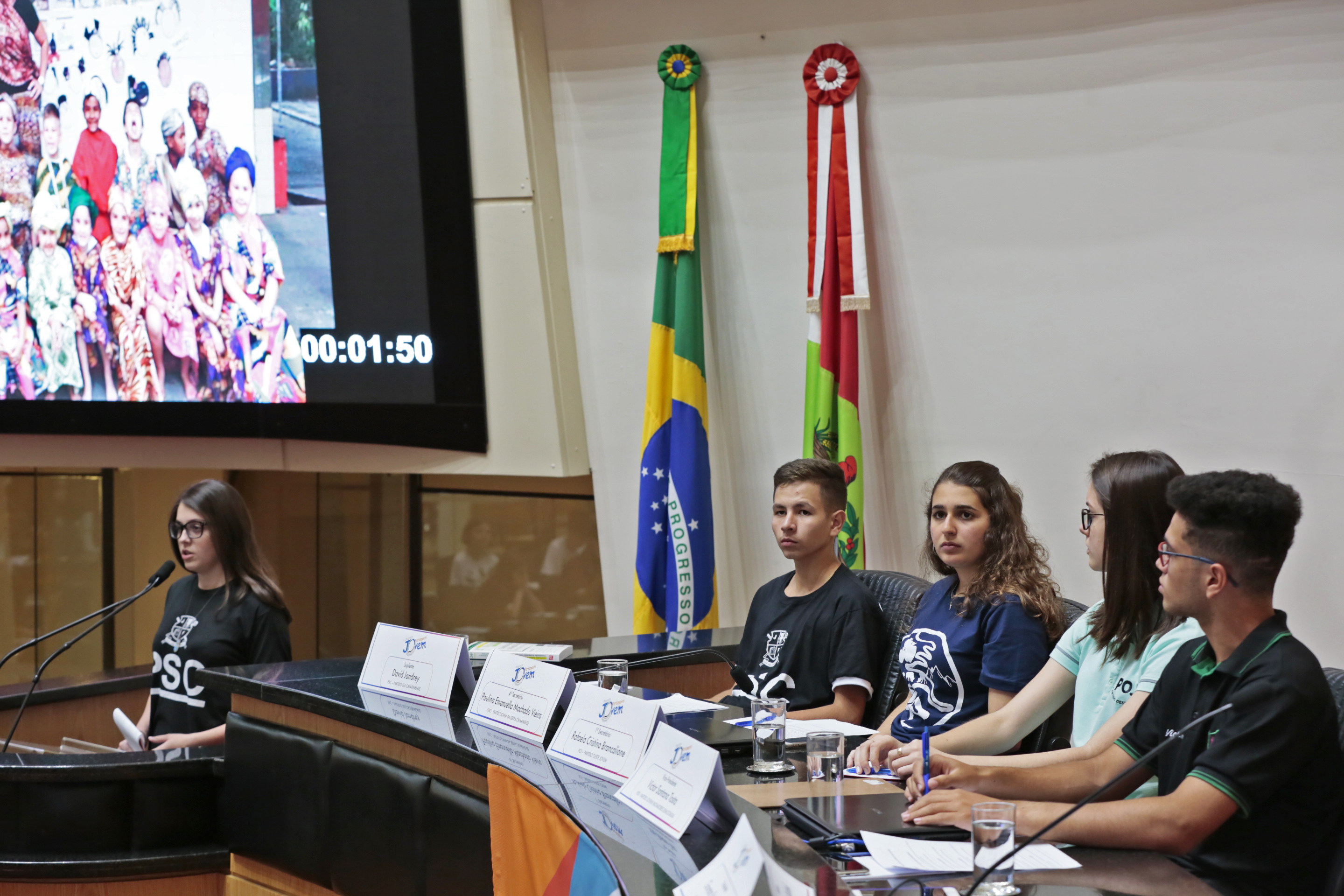 Sessão Ordinária do Parlamento Jovem.