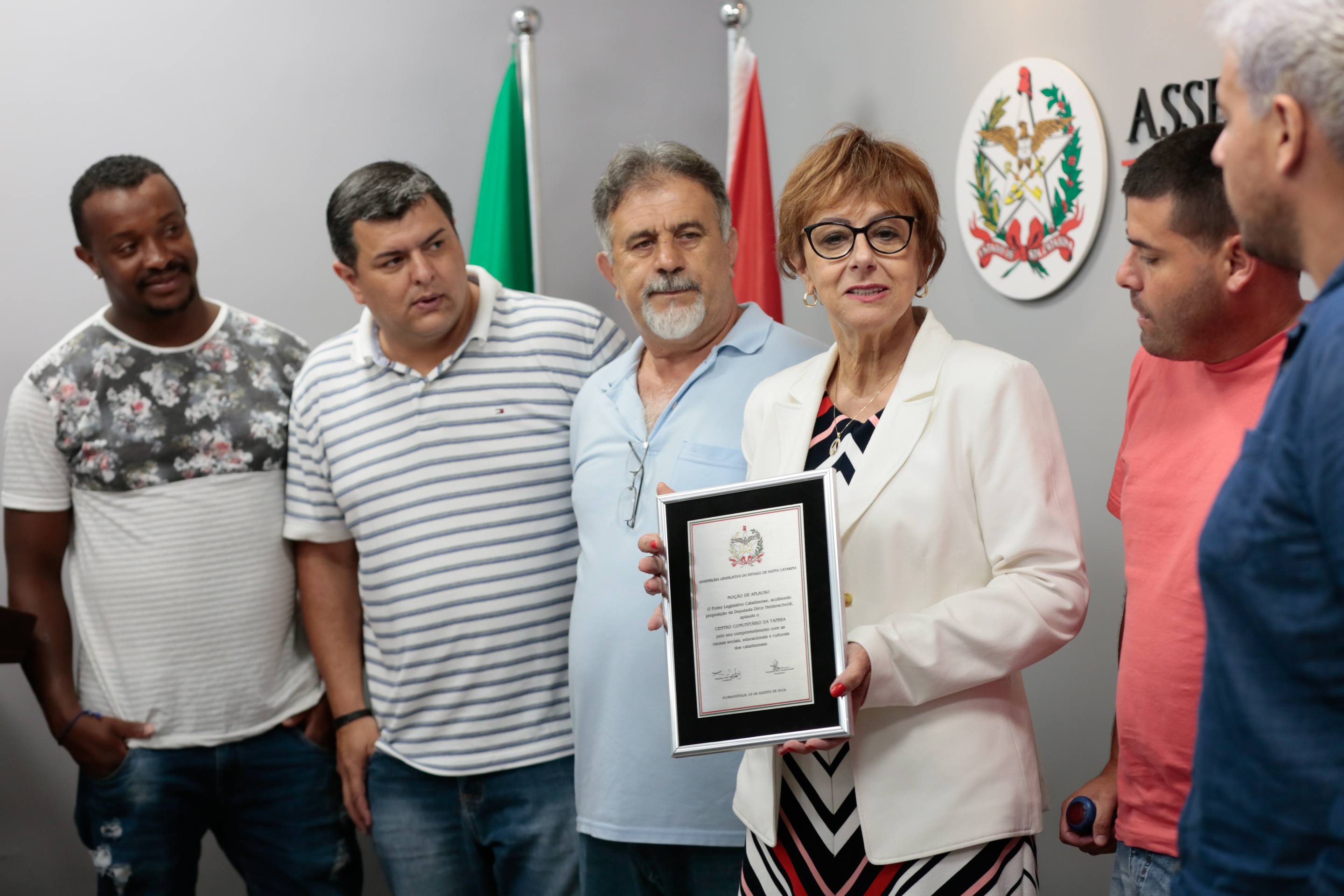 Centro Comunitário da Tapera Recebe Moção da Aplauso da Alesc.