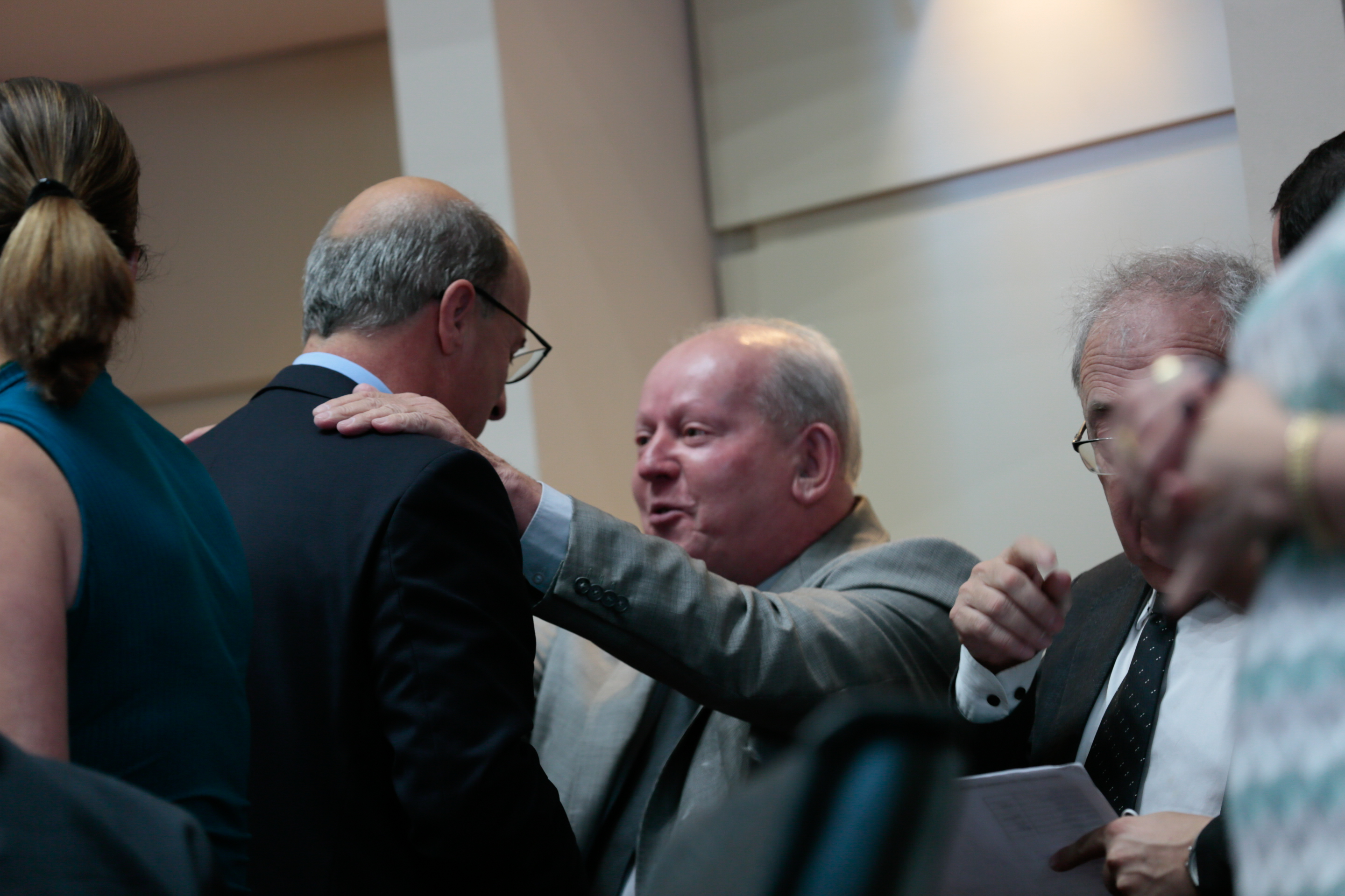 Sessão Ordinária Seguida da Comissão de Reforma do Regimento Interno.