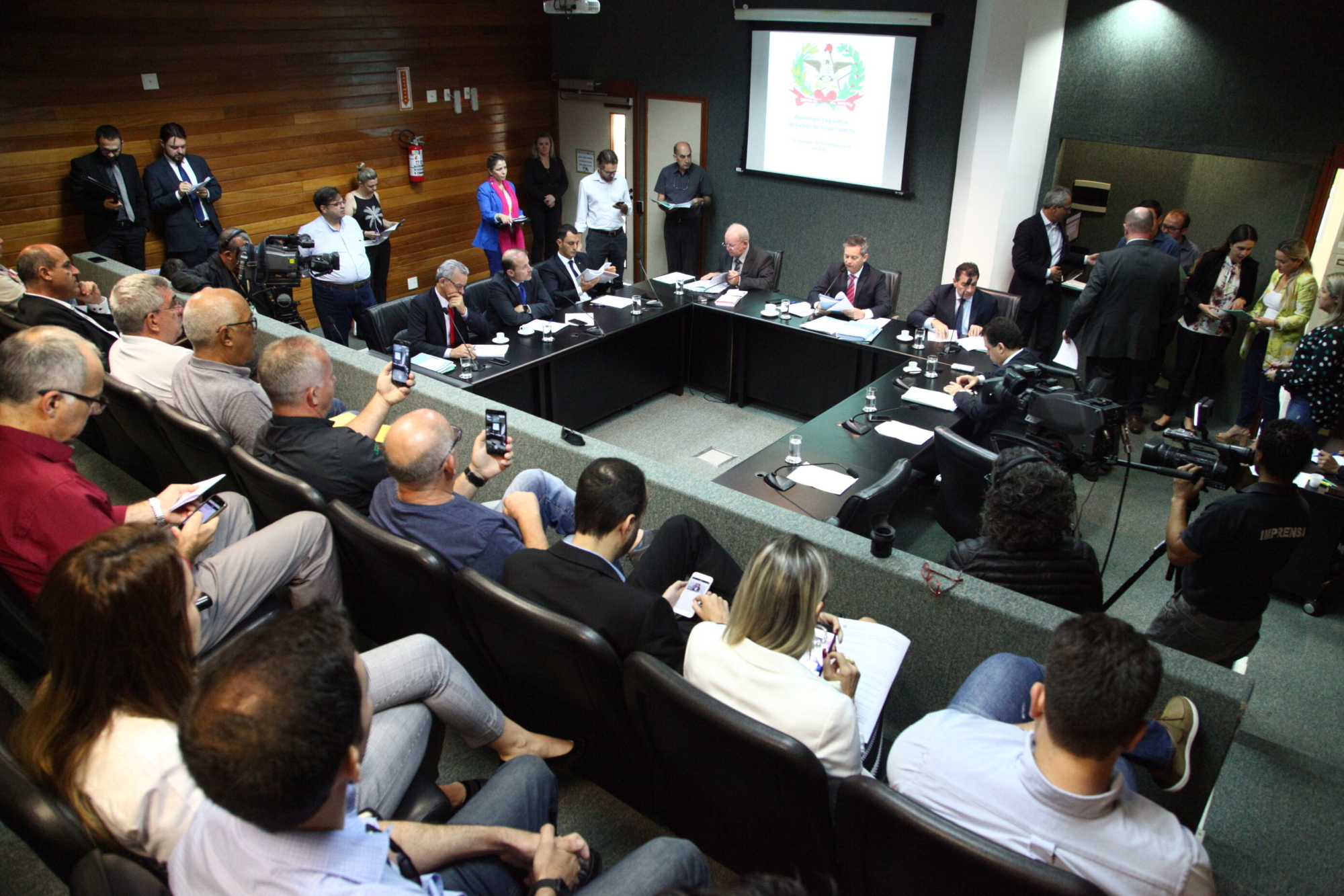 CCJ aprova PL que trata da cobrança de ICMS sobre mercadorias e bens digitais