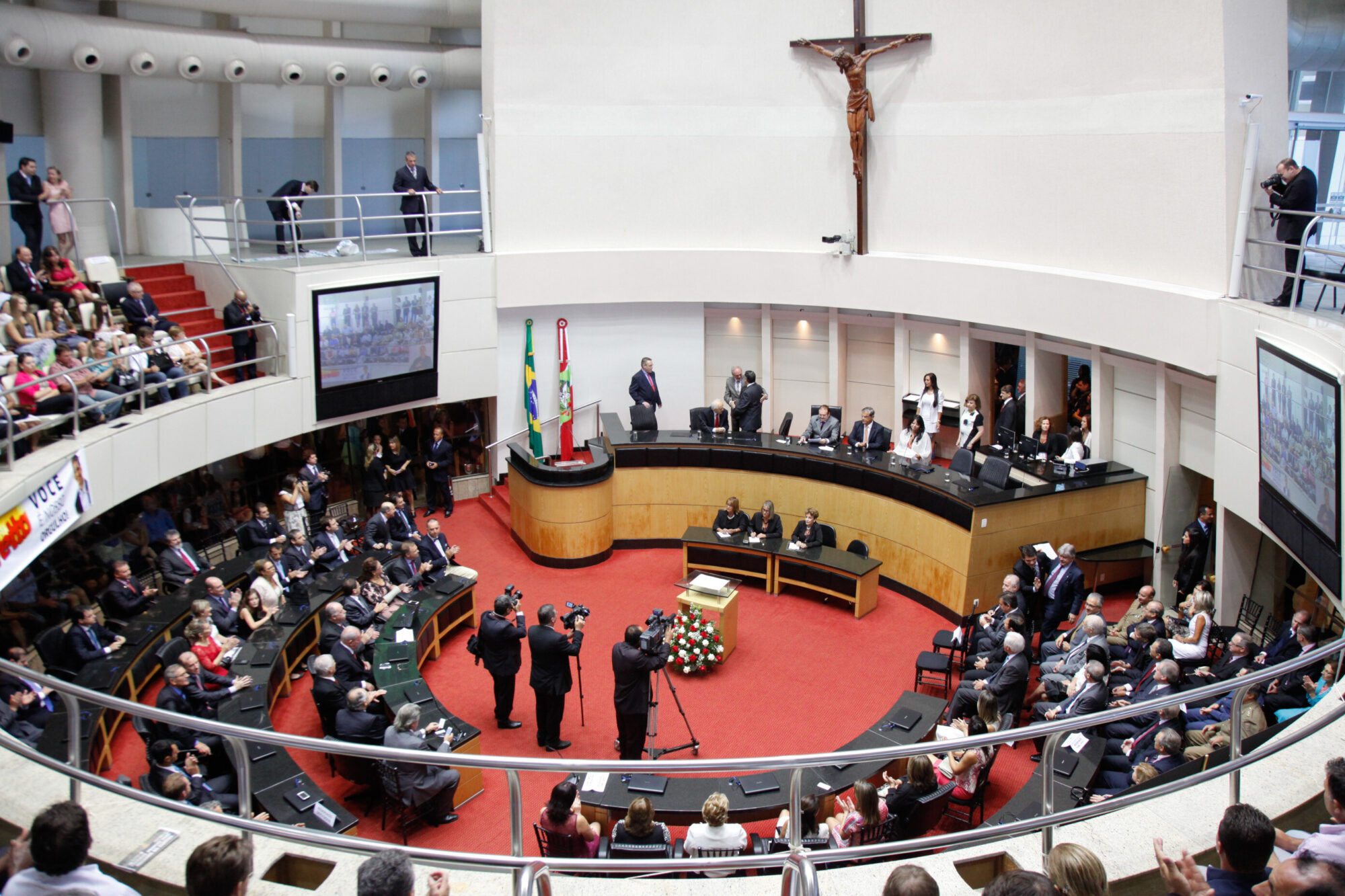 Posse dos deputados ocorre na manhã da próxima sexta-feira (1º)