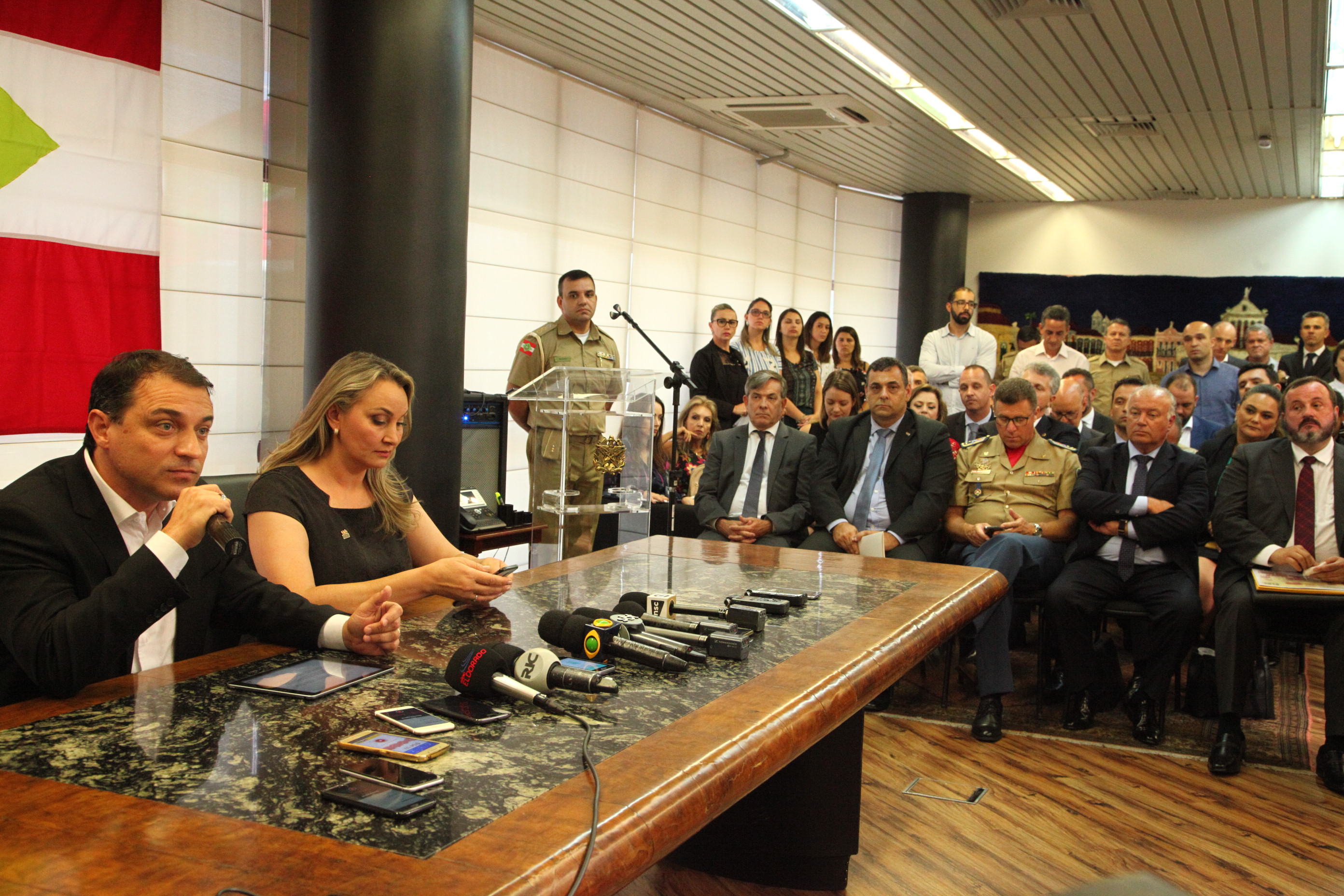 Coletiva Governador