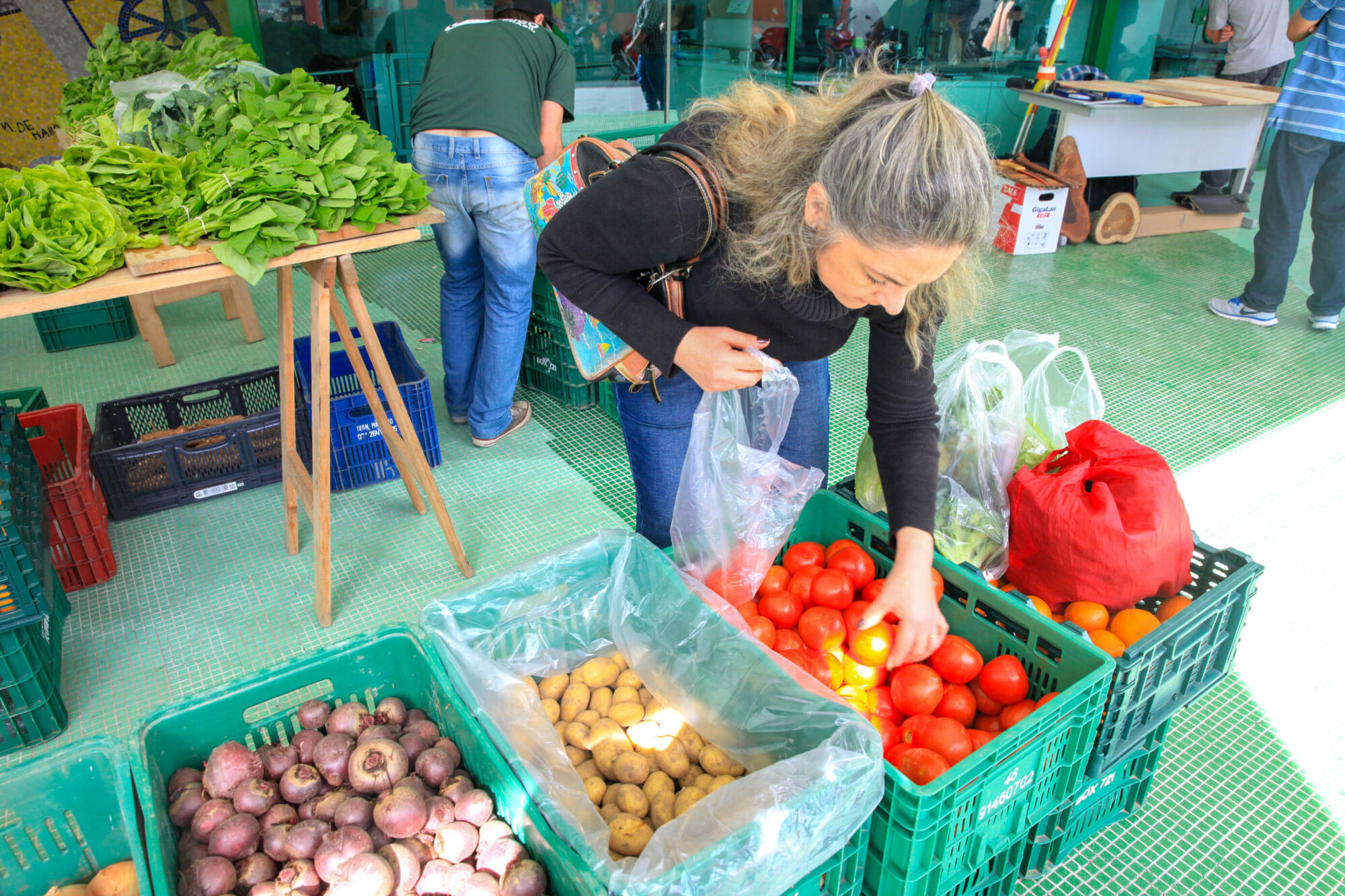 Sancionadas leis sobre feiras de produtos orgânicos e merenda escolar adaptada