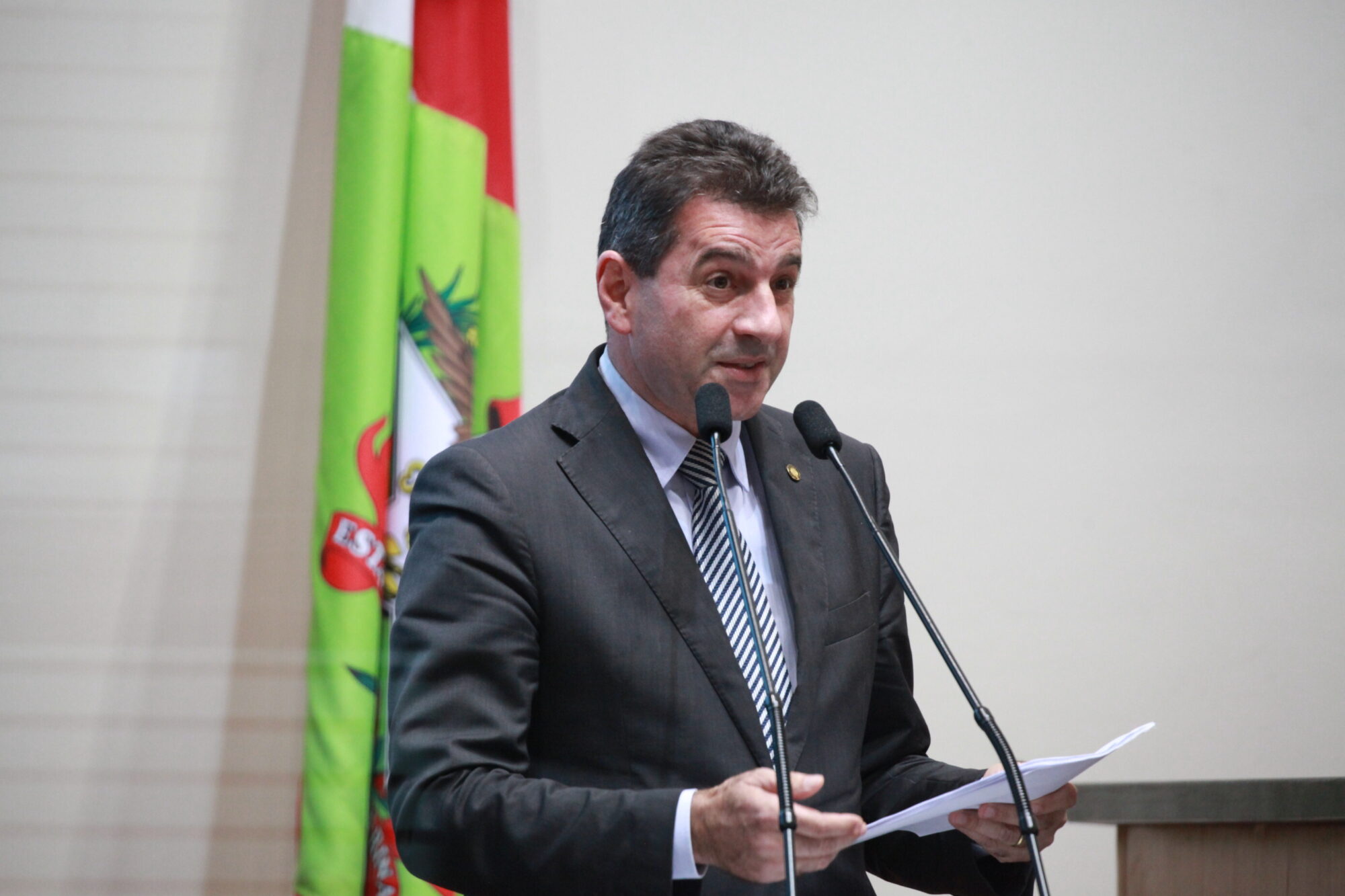 Valdir Cobalchini vai exercer o quarto mandato na Assembleia