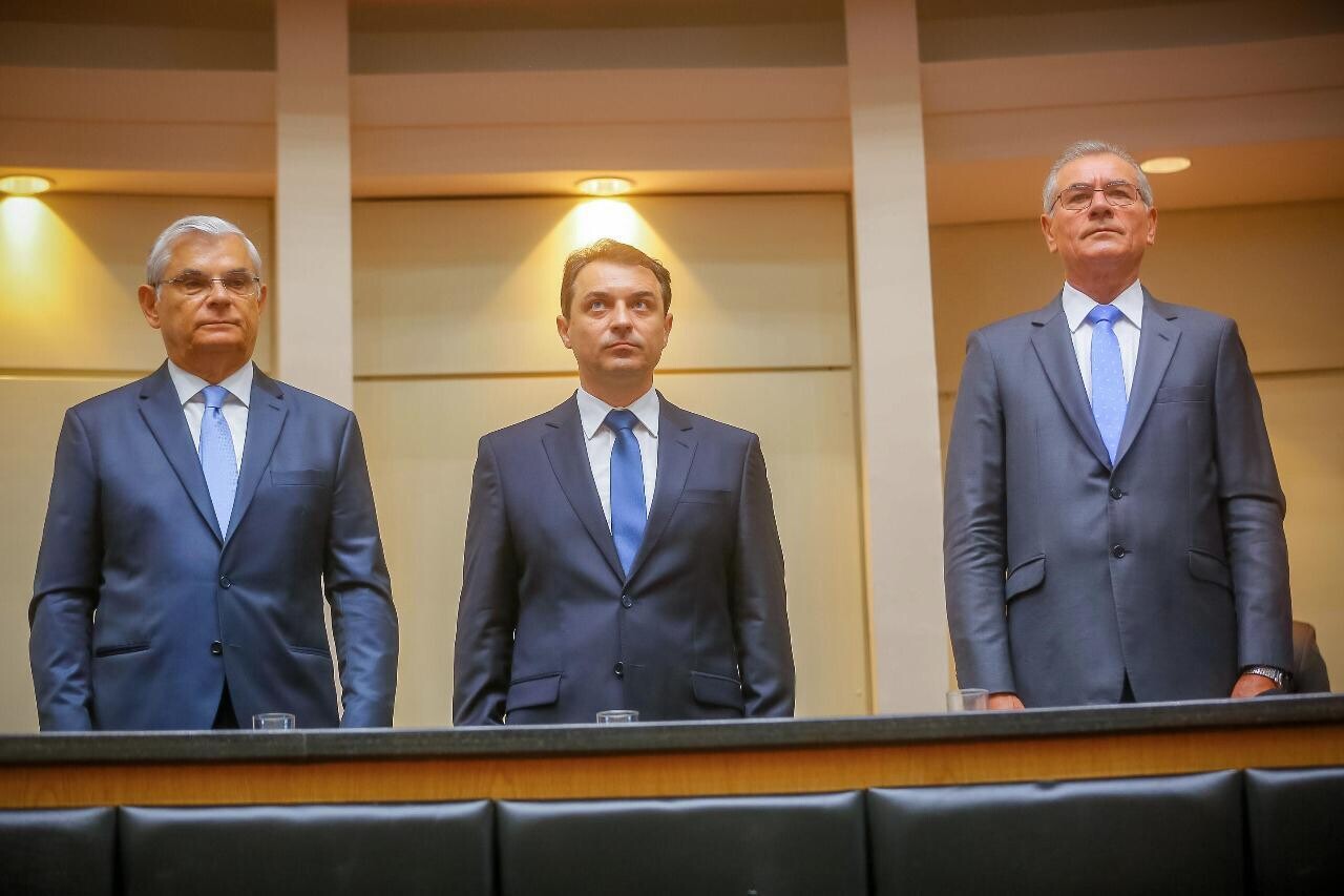 O ex-governador Pinho Moreira, Carlos Moisés e o presidente da Alesc, Silvio Dreveck