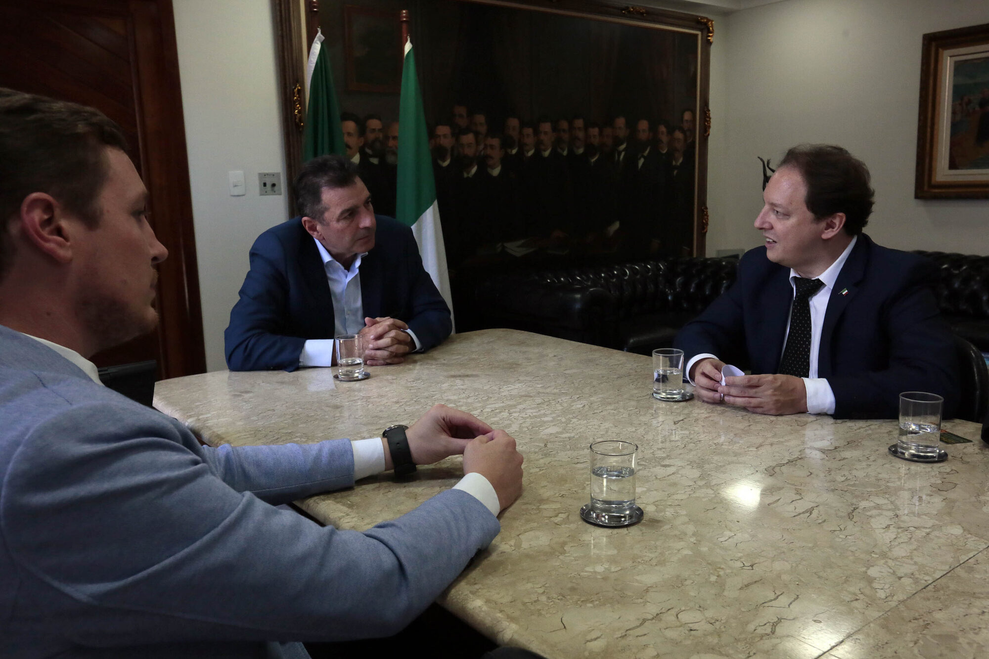 Cônsul-geral da Itália em Curitiba visita a Assembleia Legislativa