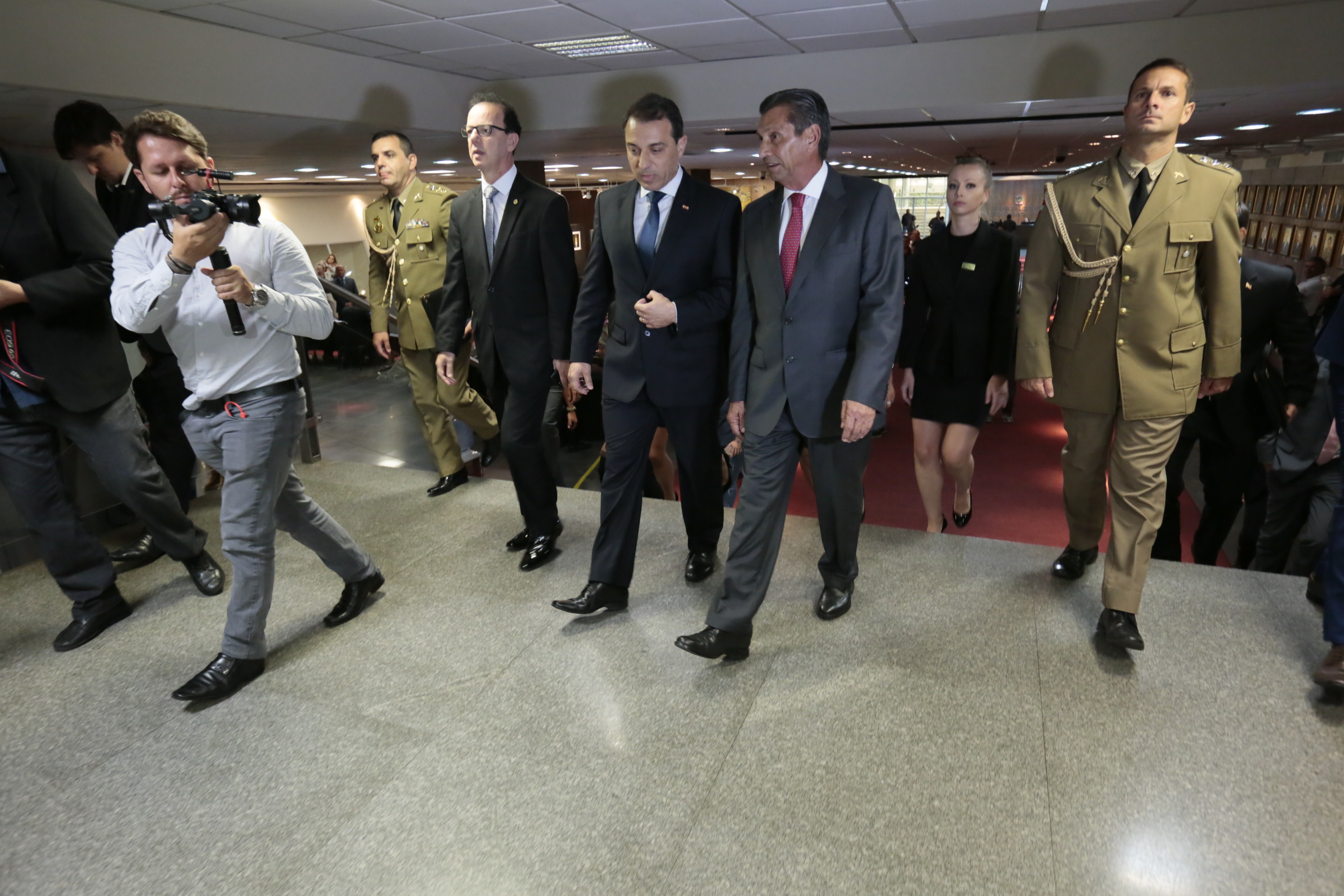 BASTIDORES - Leitura da Mensagem do Governador aos Deputados Estaduais de SC.