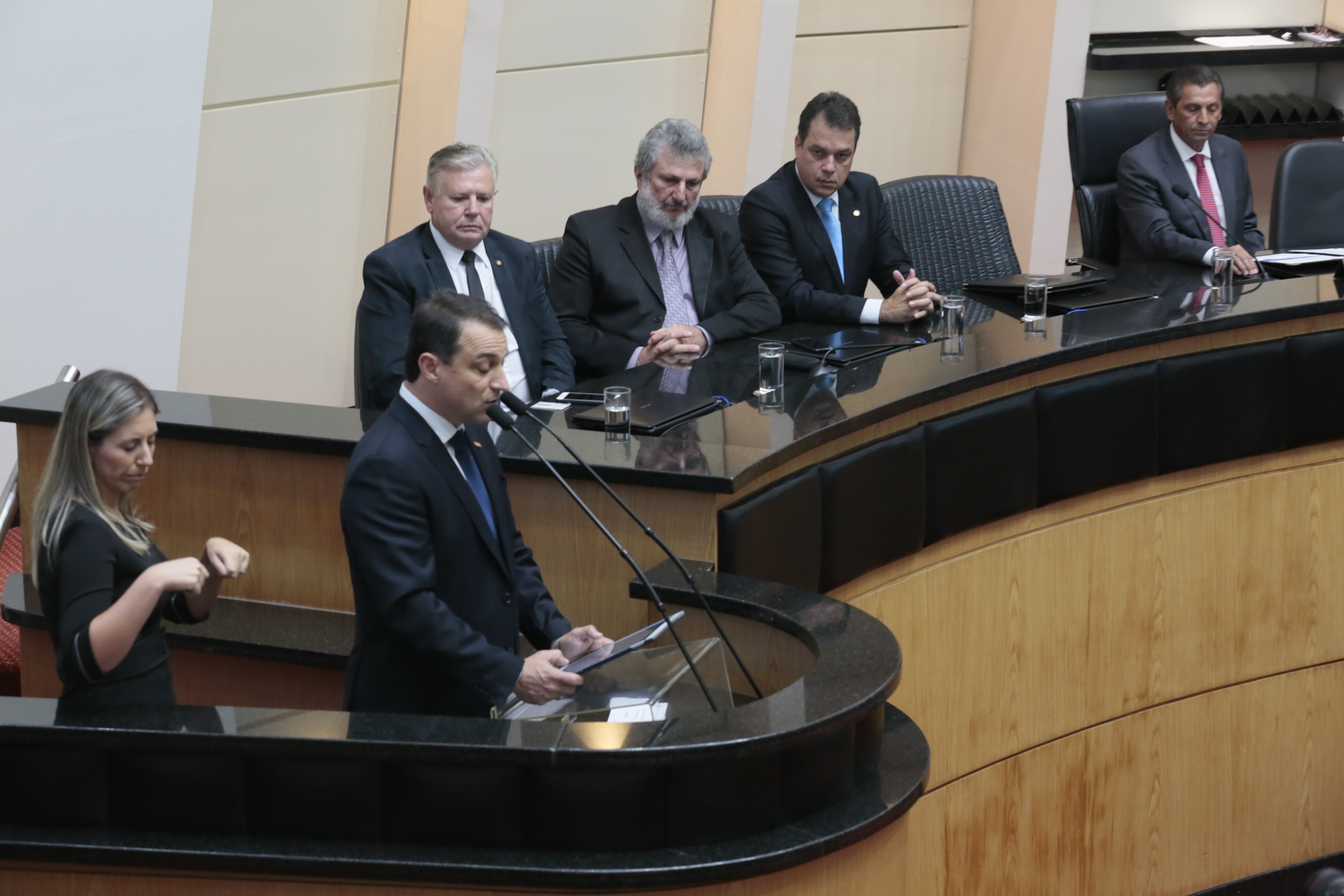 Leitura da Mensagem do Governador aos Deputados Estaduais.