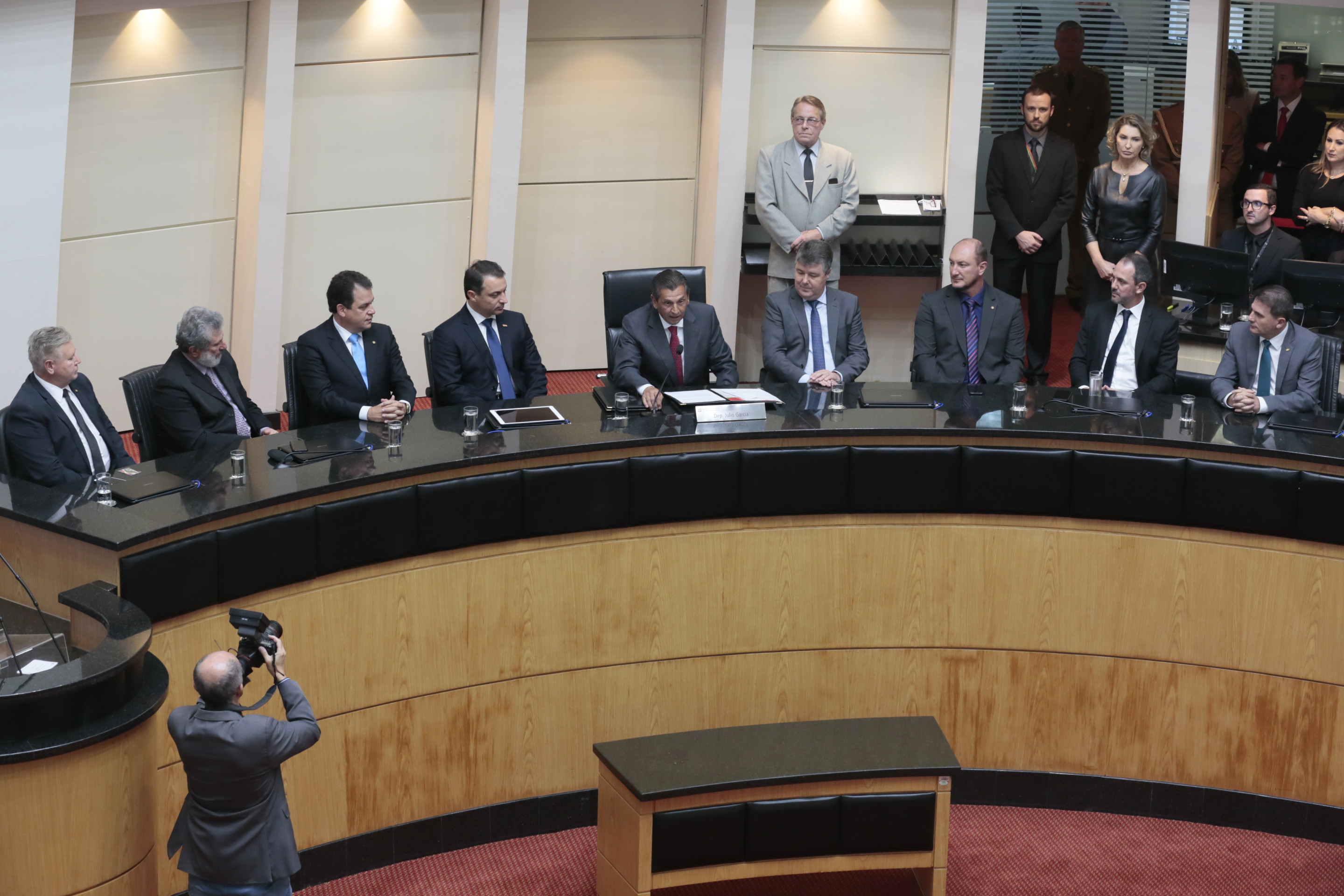 Leitura da Mensagem do Governador aos Deputados Estaduais.