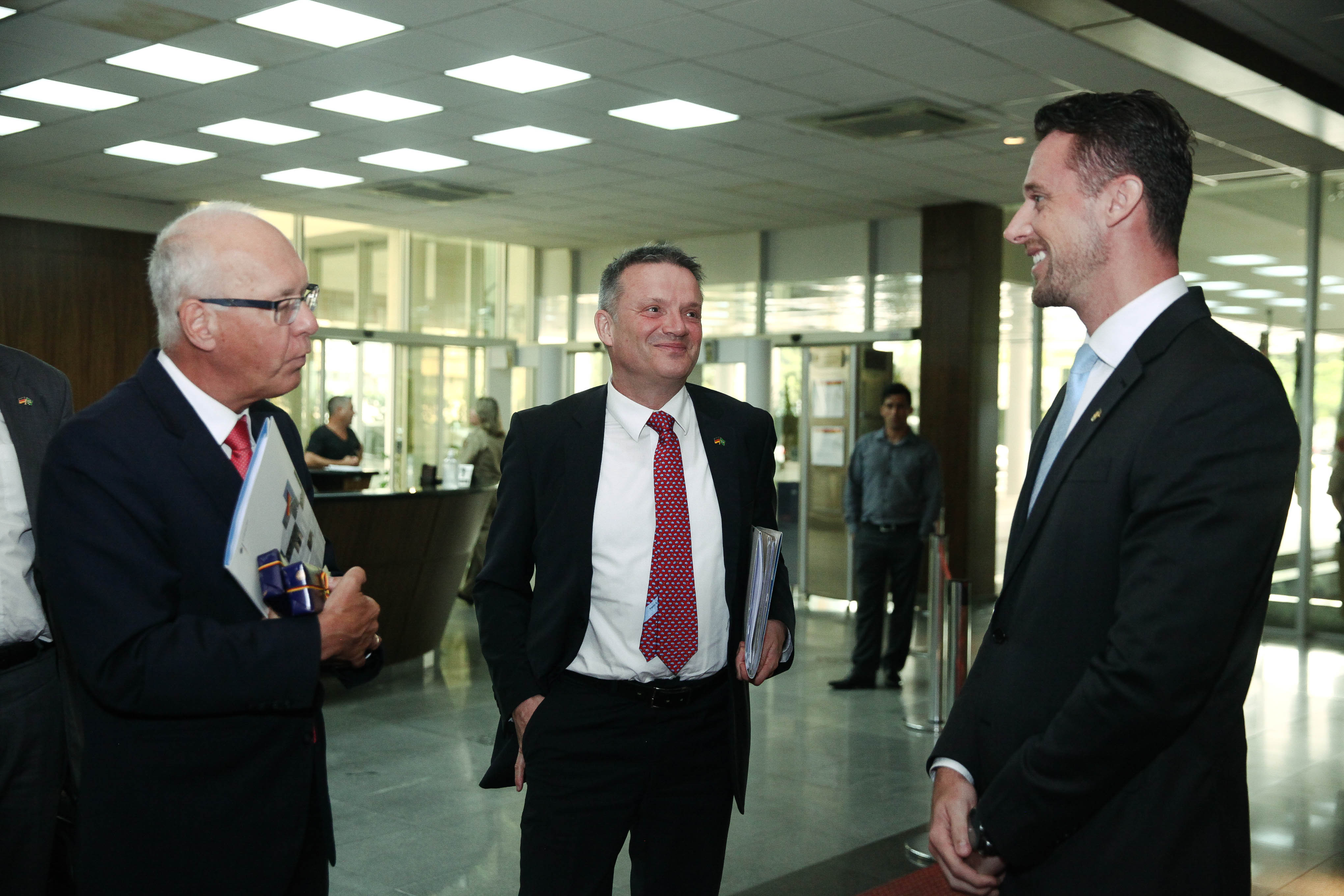 Embaixador da Alemanha visita a ALESC