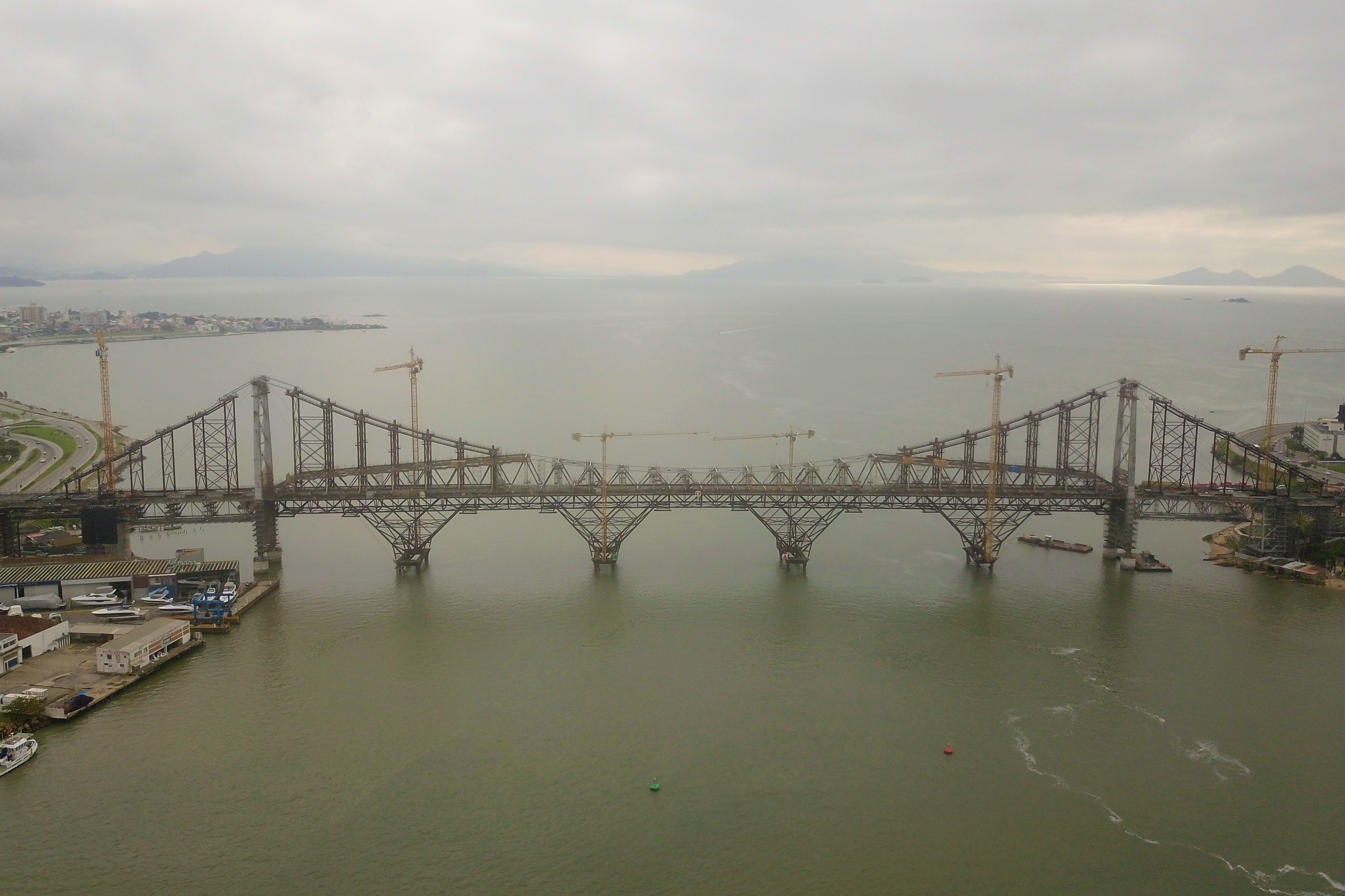 Ponte Hercílio Luz Durante a Atual Reforma