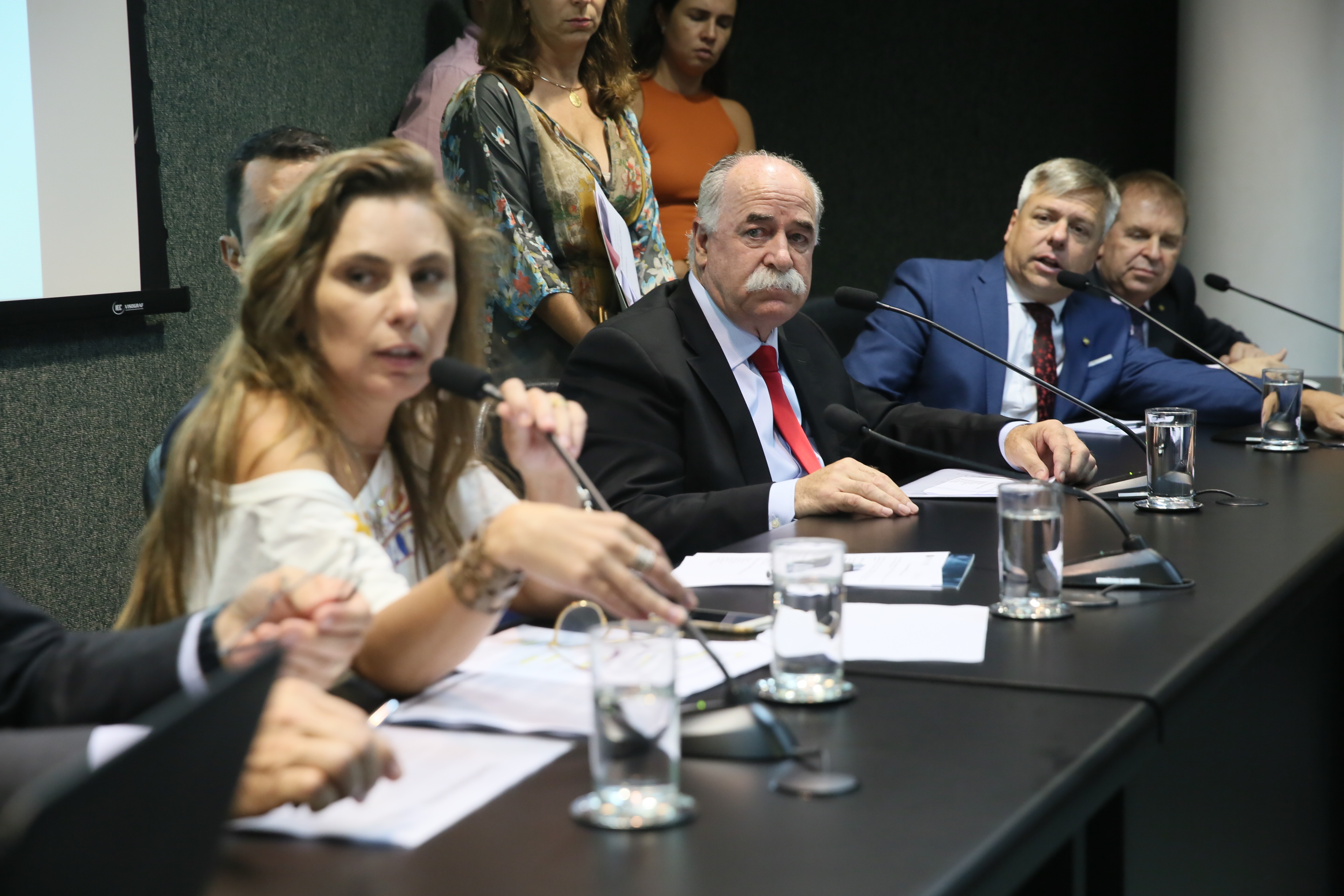 CCJ - Comissão de Constituição e Justiça é Instalada. Deputados Romildo Titon (MDB) e Milton Hobus (PSD) são eleitos presidente e vice da Comissão.