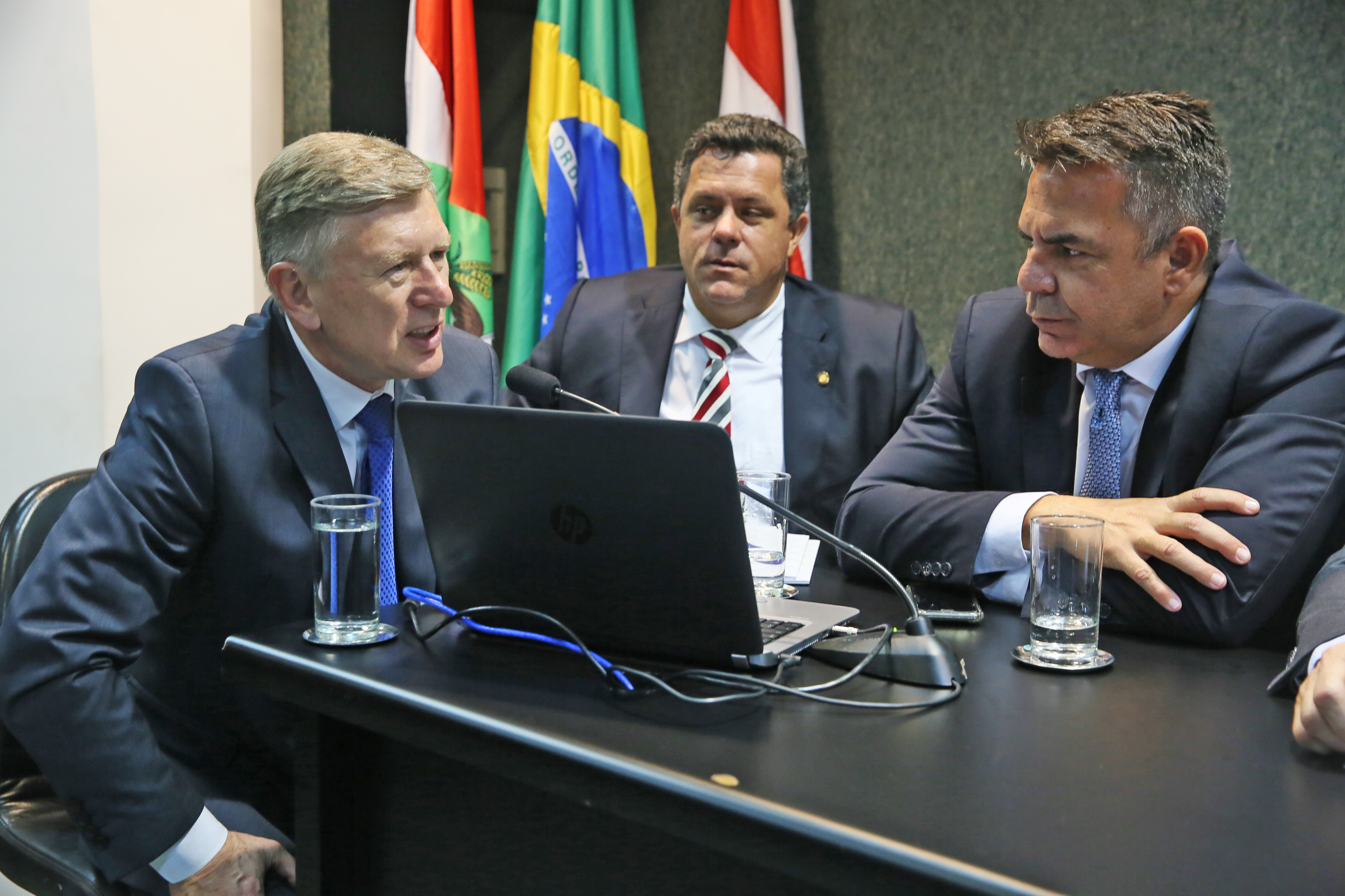 CCJ - Comissão de Constituição e Justiça é Instalada. Deputados Romildo Titon (MDB) e Milton Hobus (PSD) são eleitos presidente e vice da Comissão.