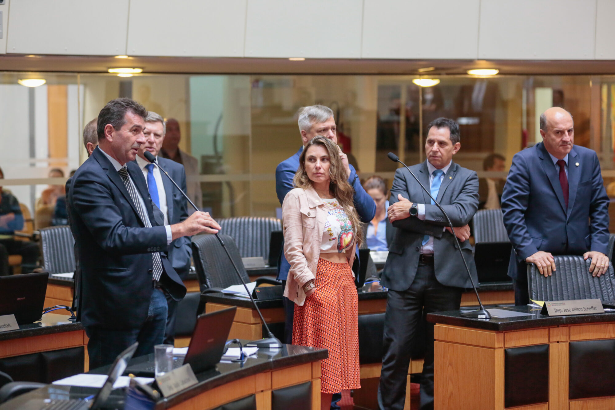 Saiba como a Alesc pode revogar os decretos que retiram incentivos fiscais