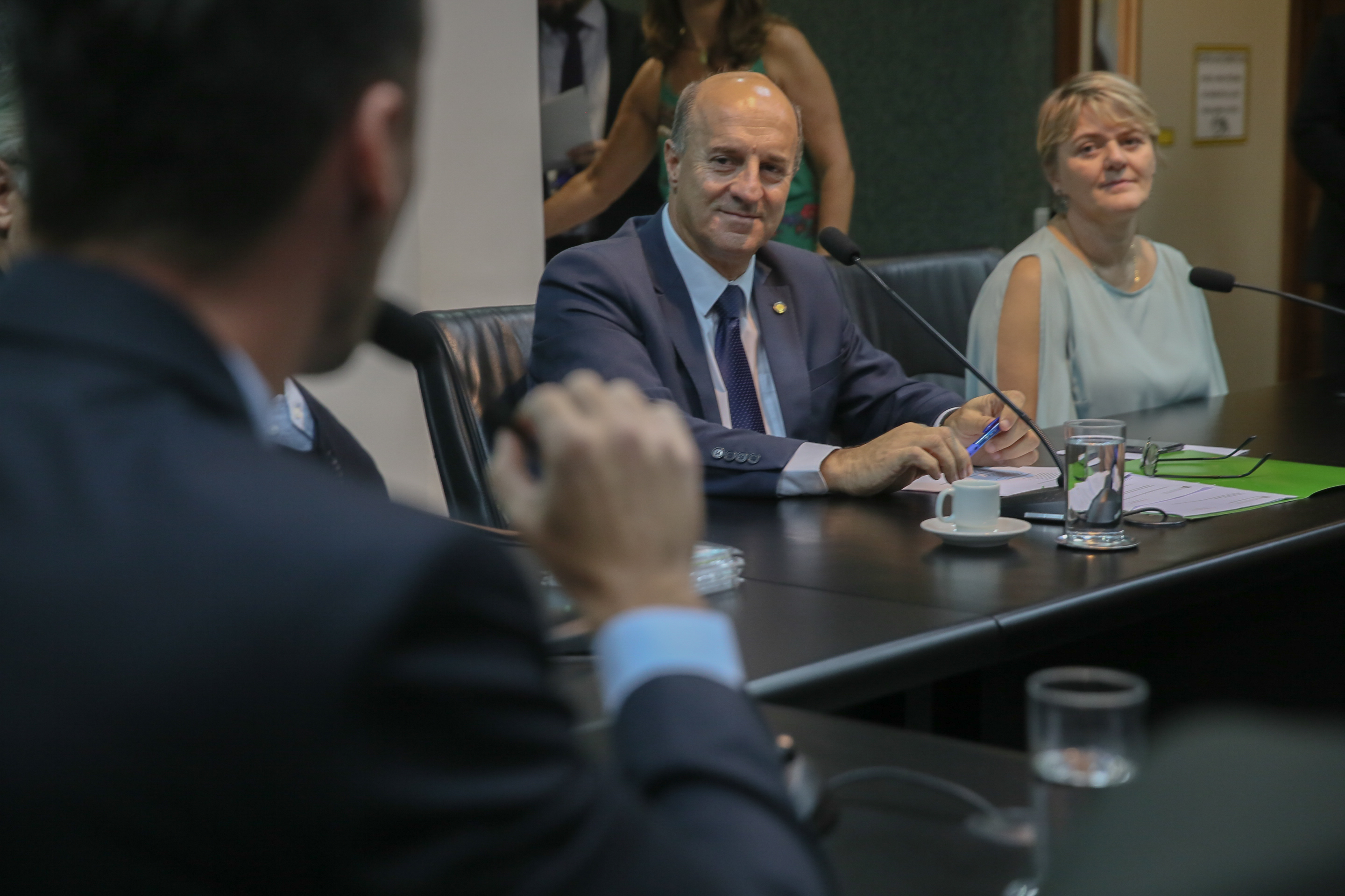 Comissão de Defesa dos Direitos da Pessoa com Deficiência é instalada. Deputados Vicente Caropreso (PSDB) e José Milton (PP) são eleitos presidente e vice da comissão.