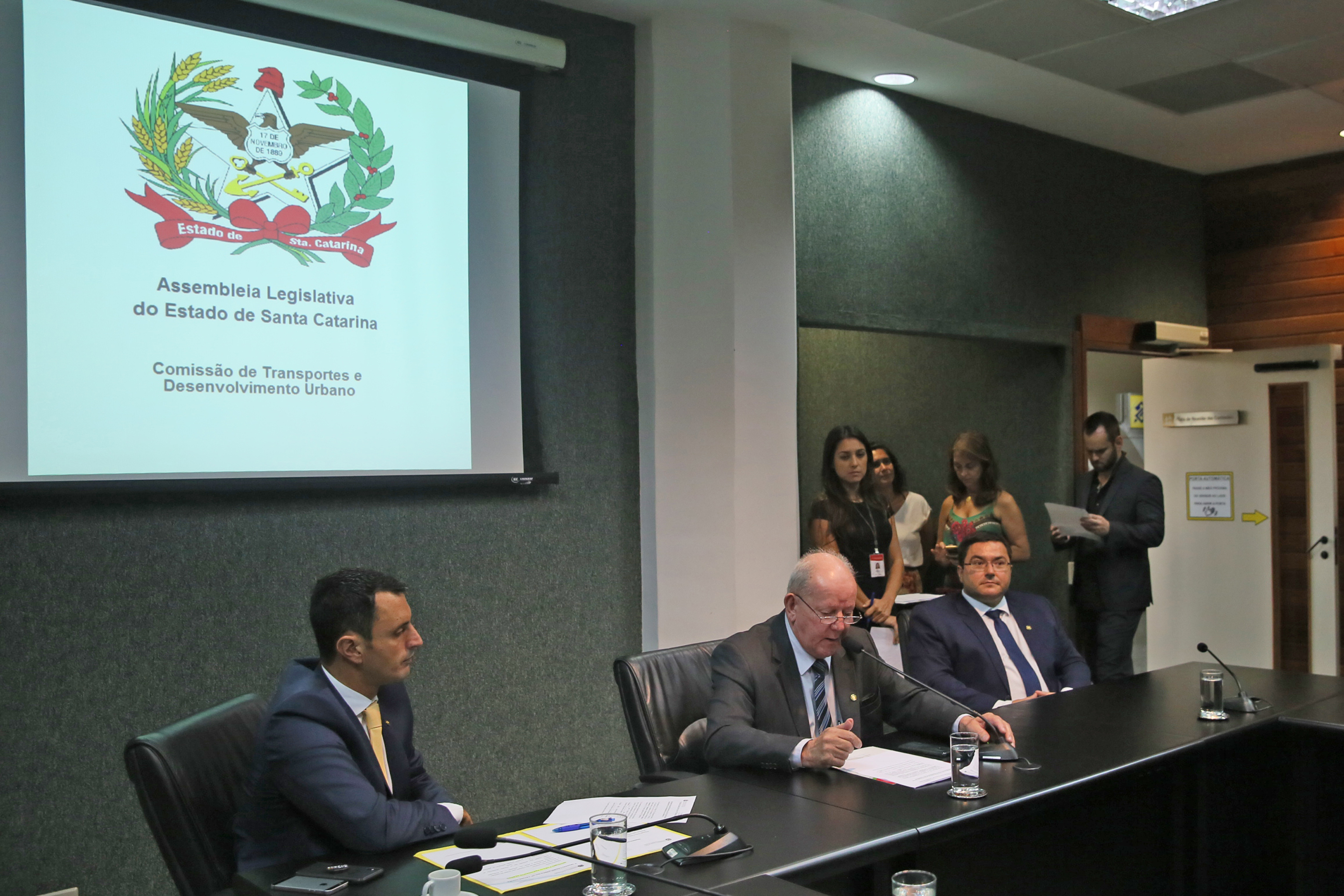 INSTALAÇÃO DAS COMISSÕES - Comissão de Transportes é Instalada.
