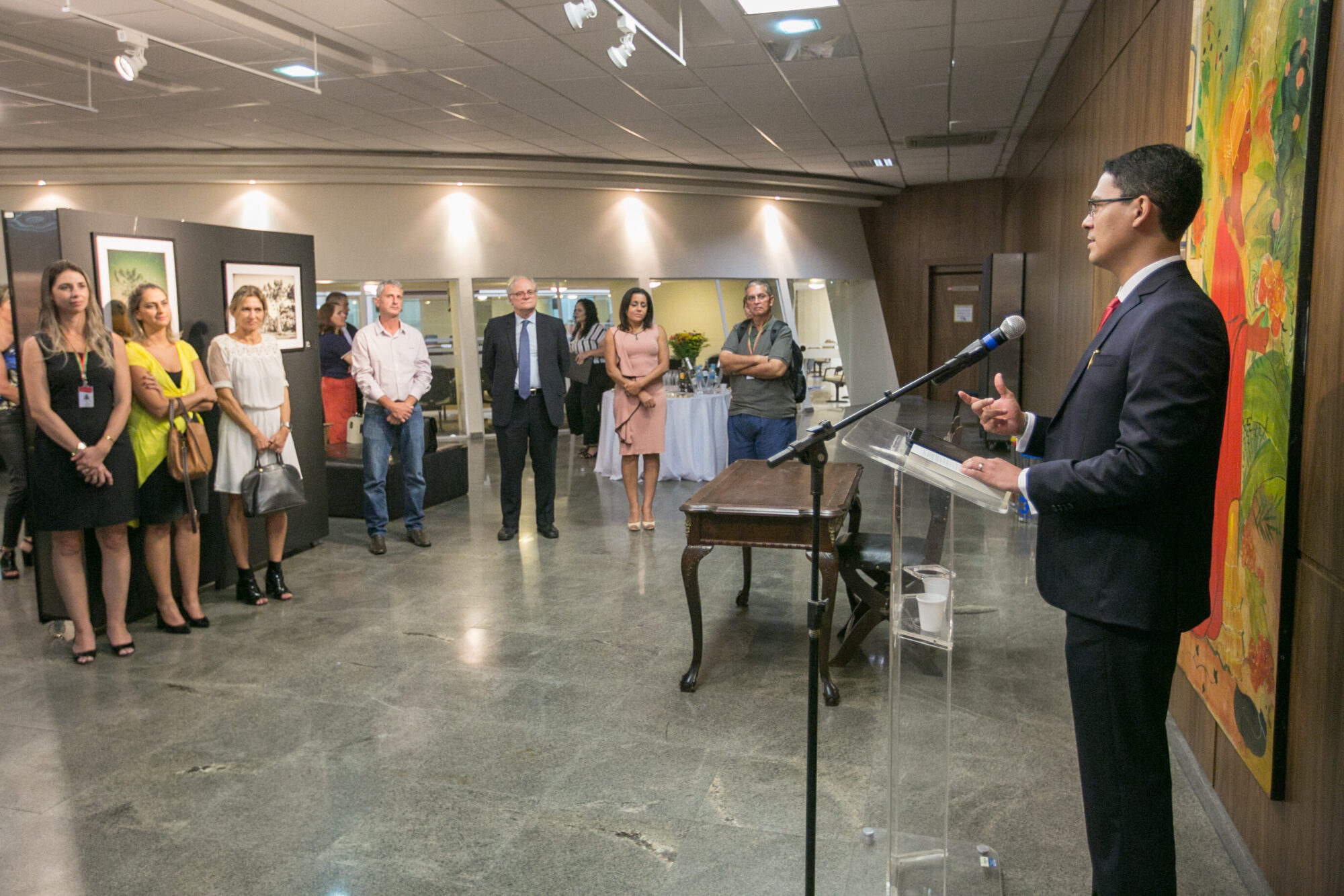 Assembleia sedia lançamento do livro “Cartas para o sucesso”