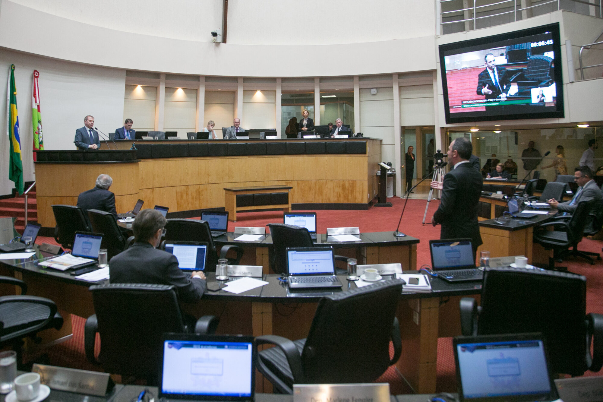Deputados articulam criação de CPI para investigar isenções de ICMS