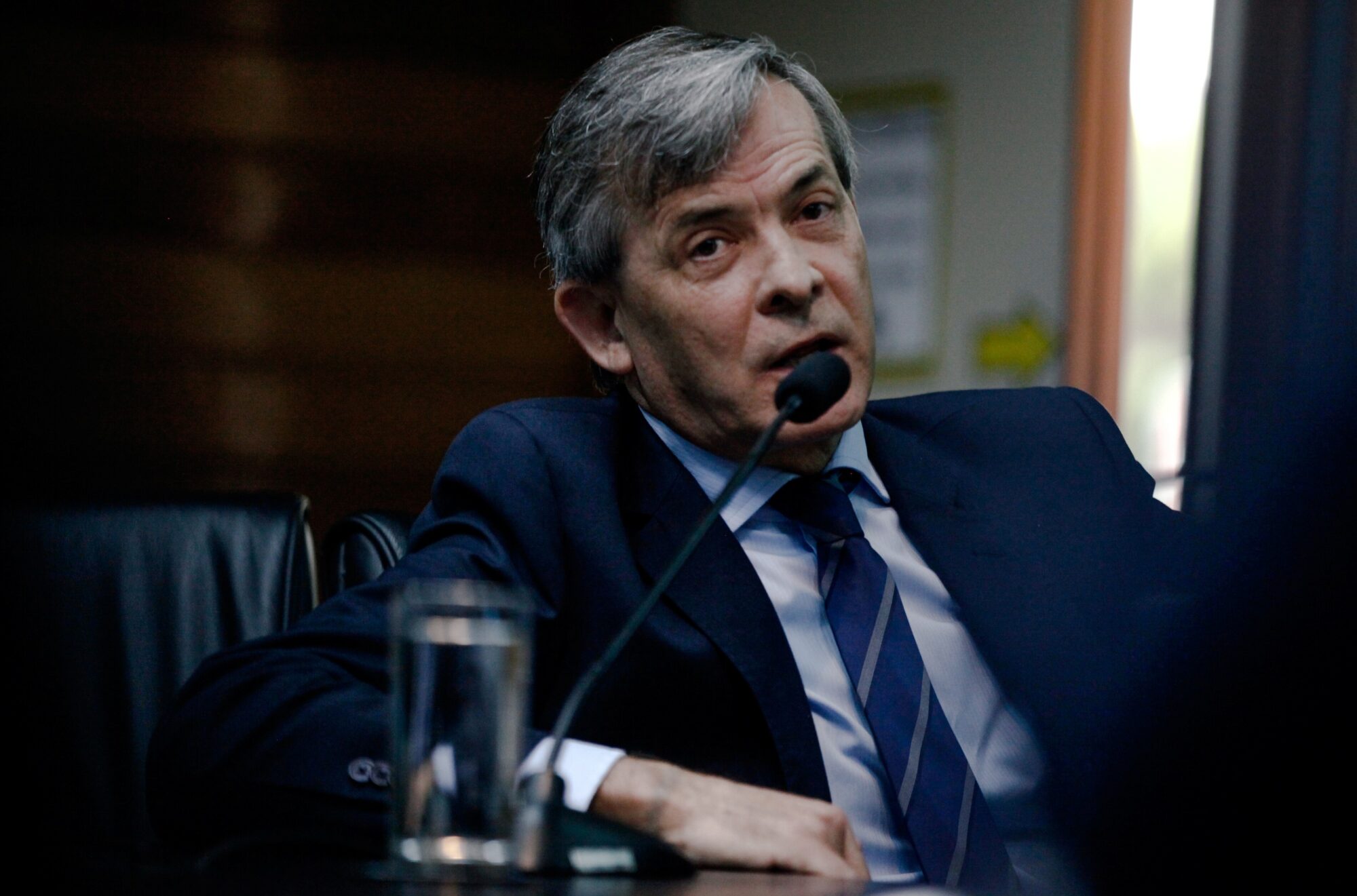 Secretário da Fazenda será ouvido pelos deputados na terça-feira (19)
