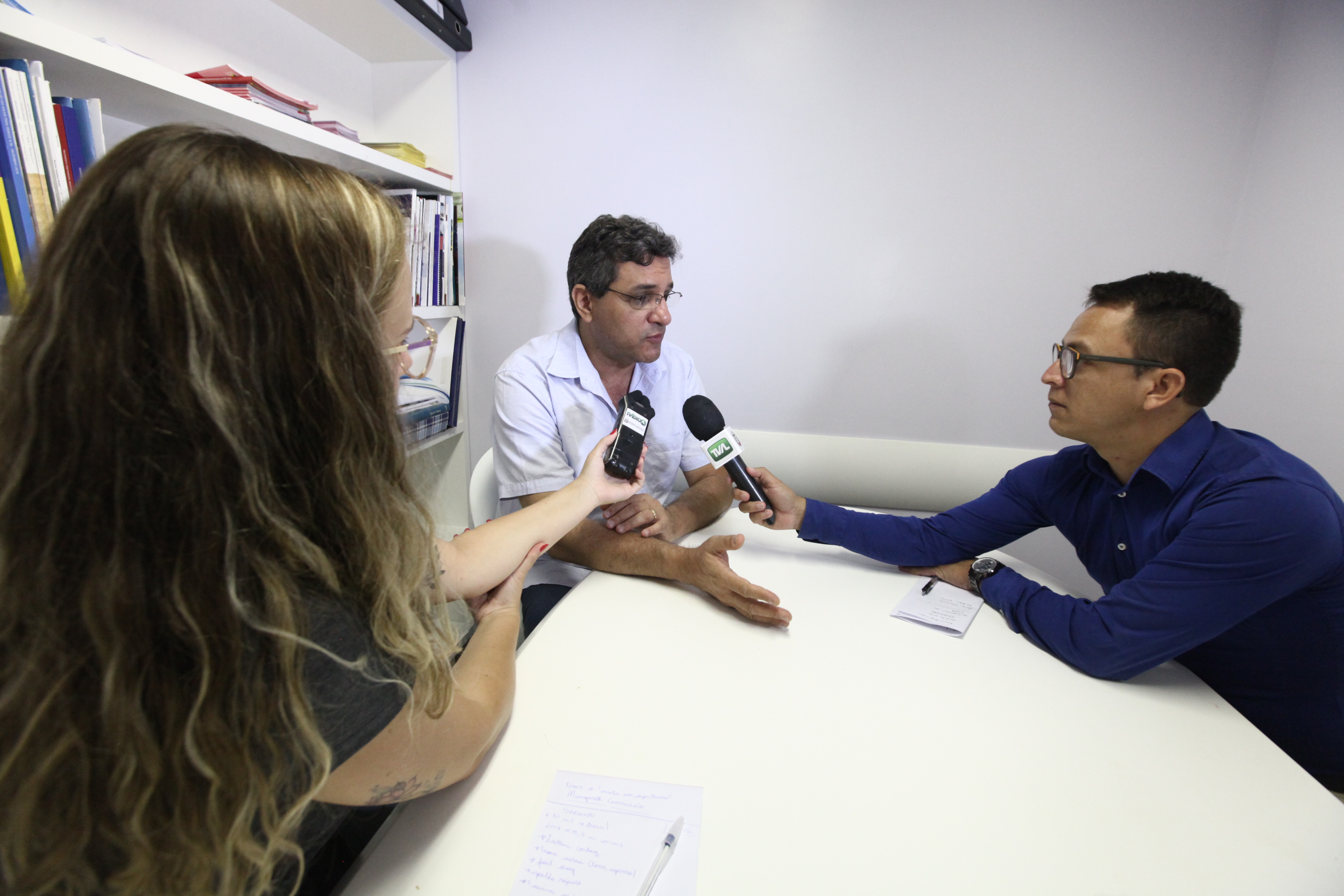 ALERTA SOBRE SARAMPO - Entrevista com o Infectologista Luiz Escada.