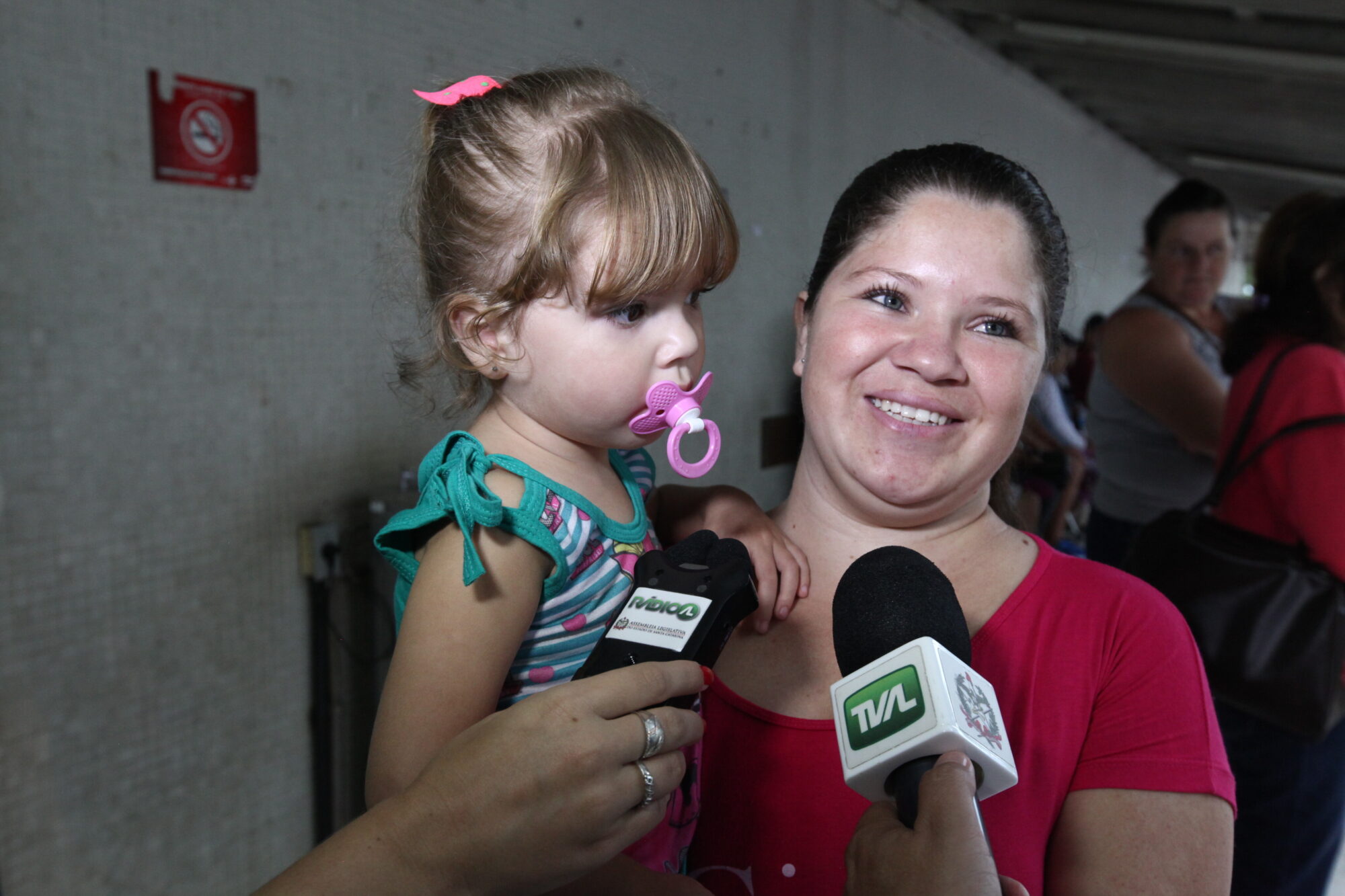 Jhennyefer da Silva, de dois anos e dez meses de idade, já está imunizada contra o sarampo.
