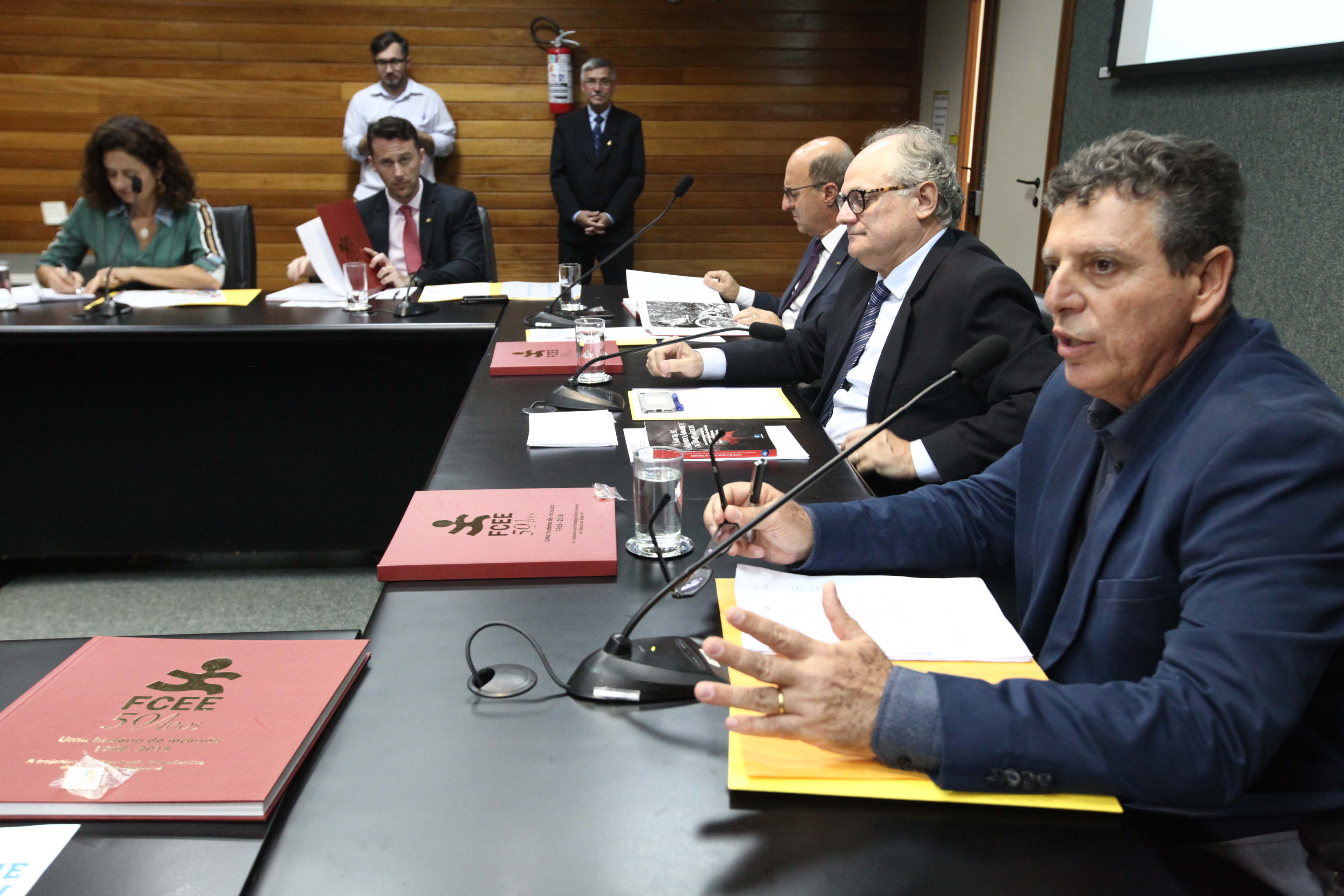 REUNIÃO - Comissão de Defesa dos Direitos da Pessoa Com Deficiência.