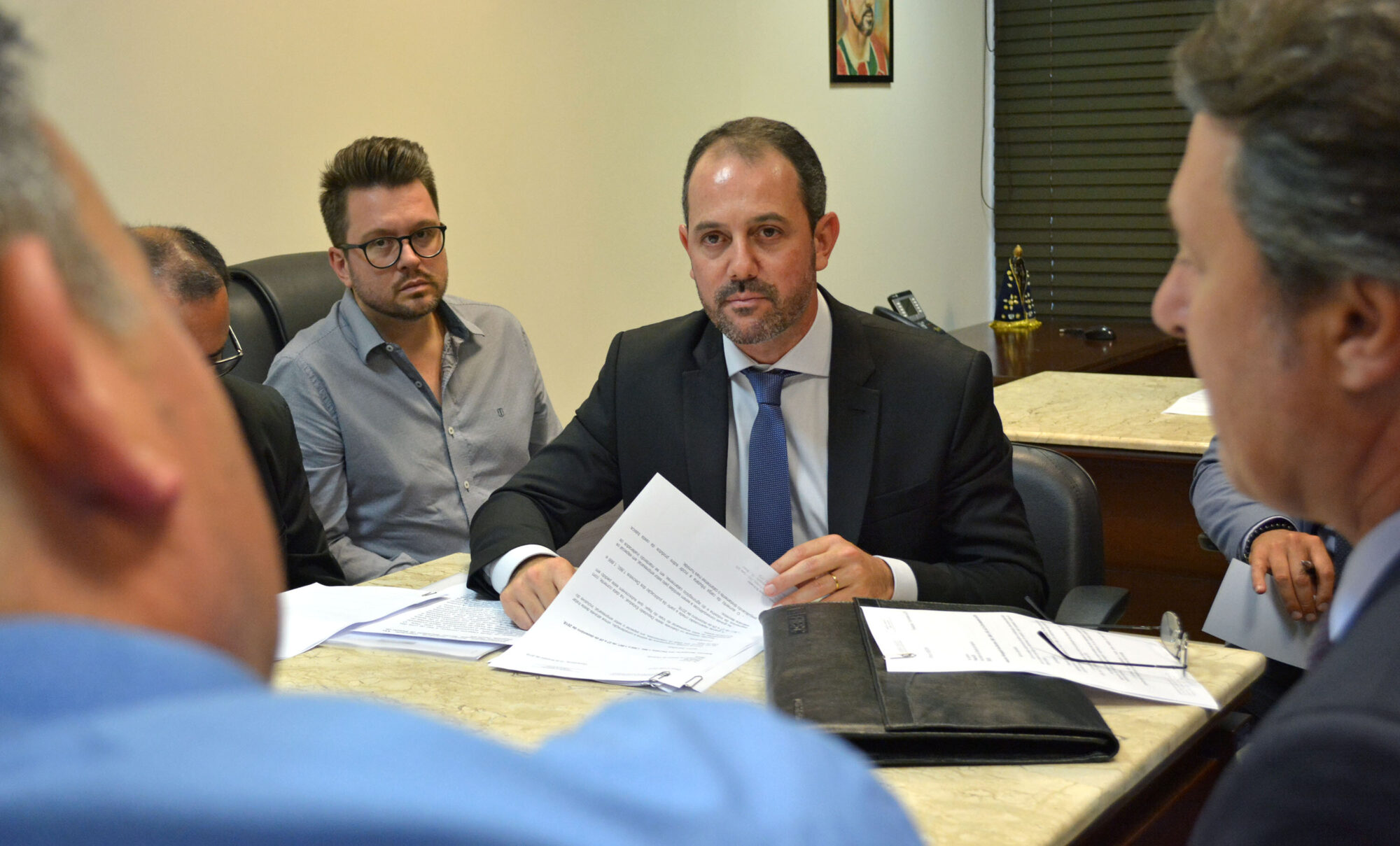 Deputado Laércio Schuster recebe lideranças empresariais no gabinete