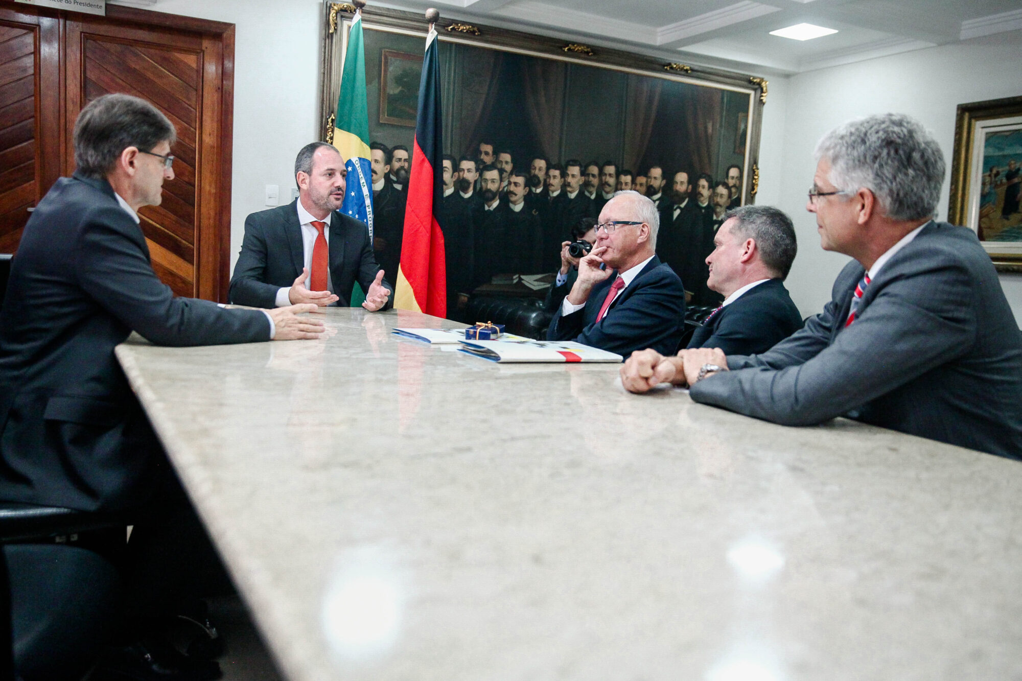Representação diplomática alemã visita Alesc e pede apoio a projetos no Brasil
